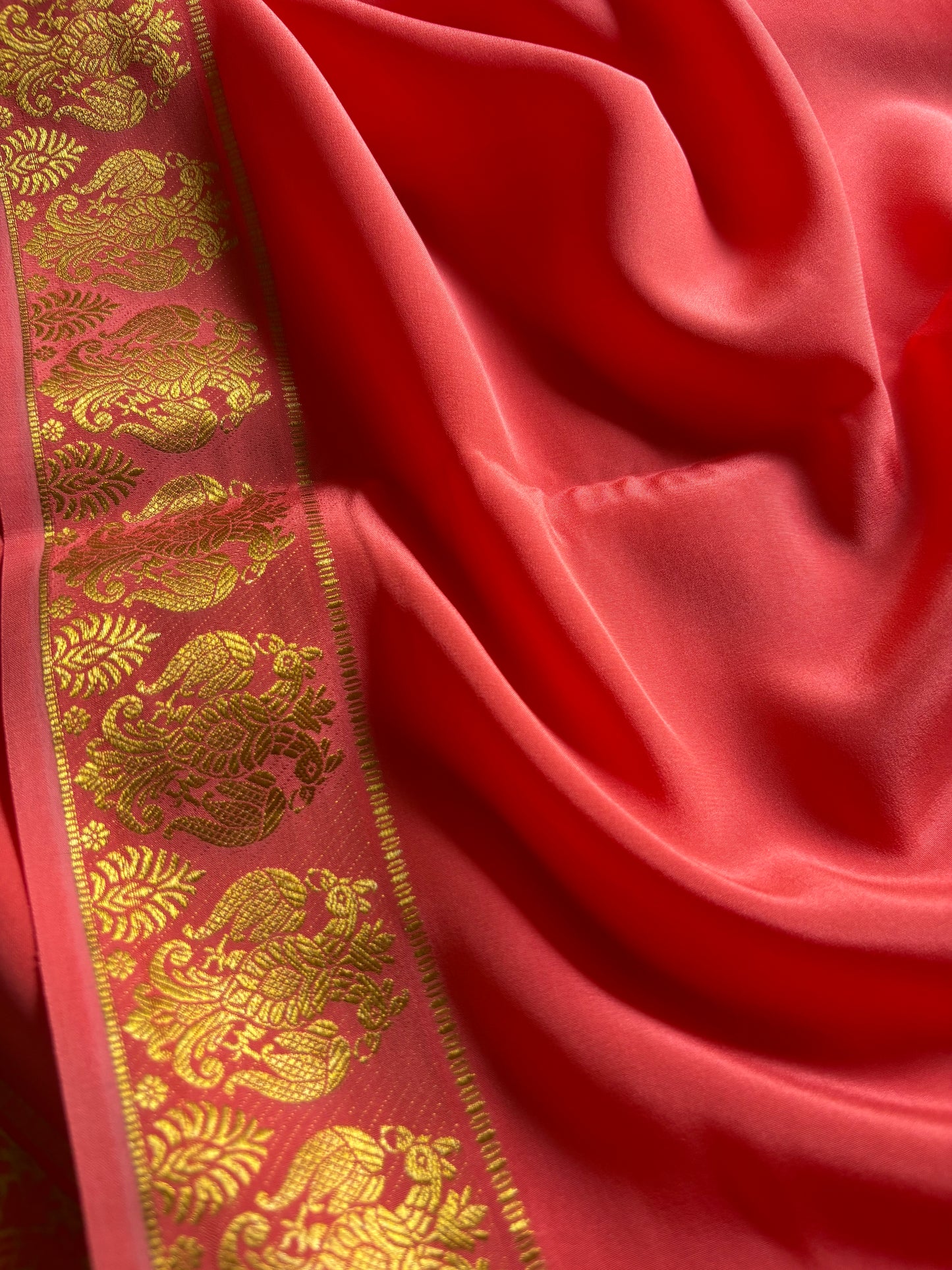 Veera : Solid Coral pink