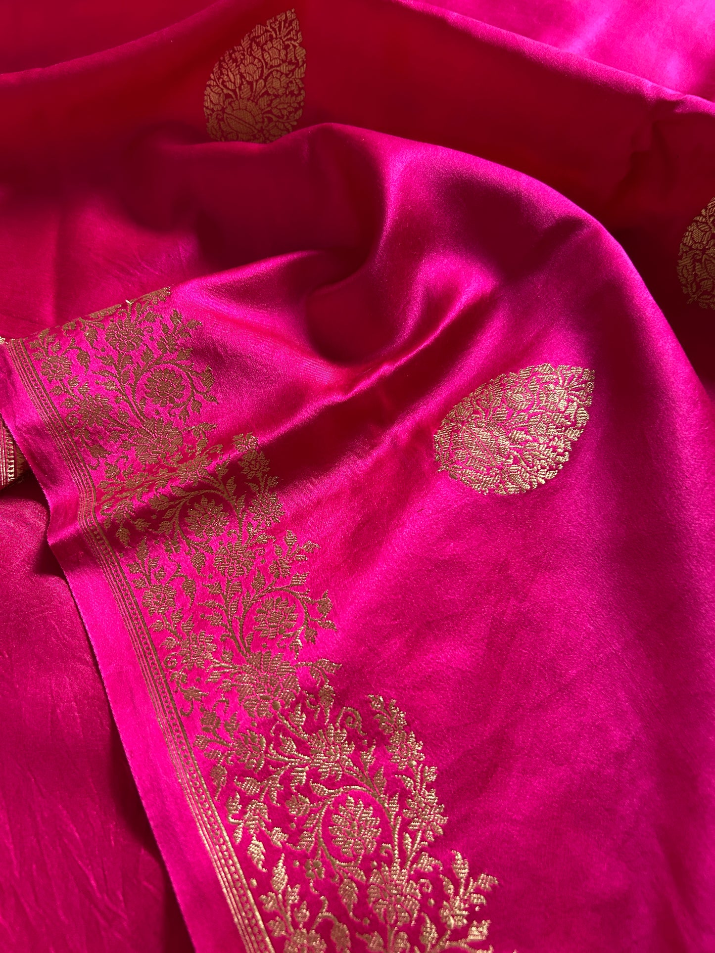 Madhubala : Solid Pink