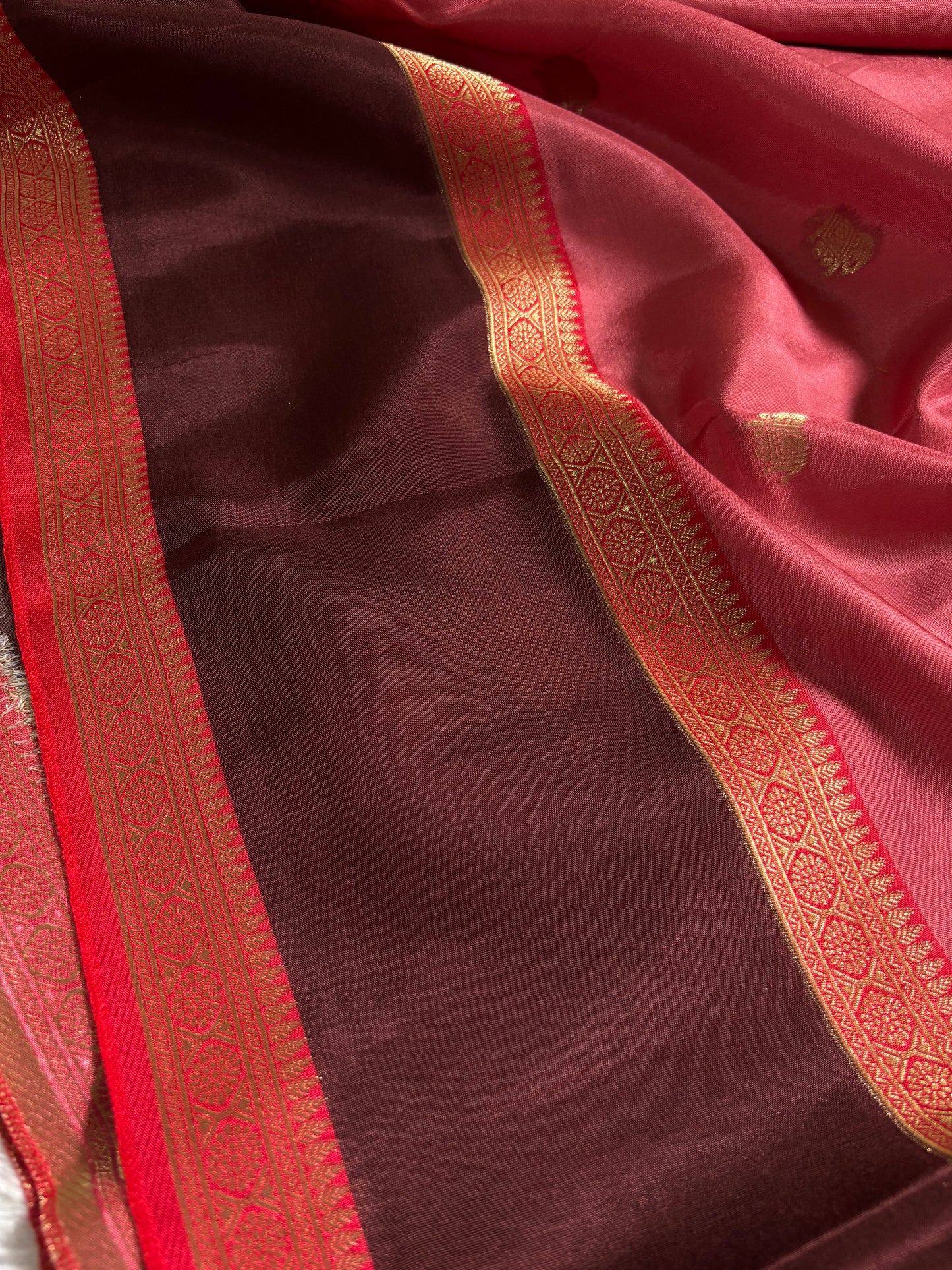 NAL207 (3D) : Dusty rose pink-chocolate brown-red