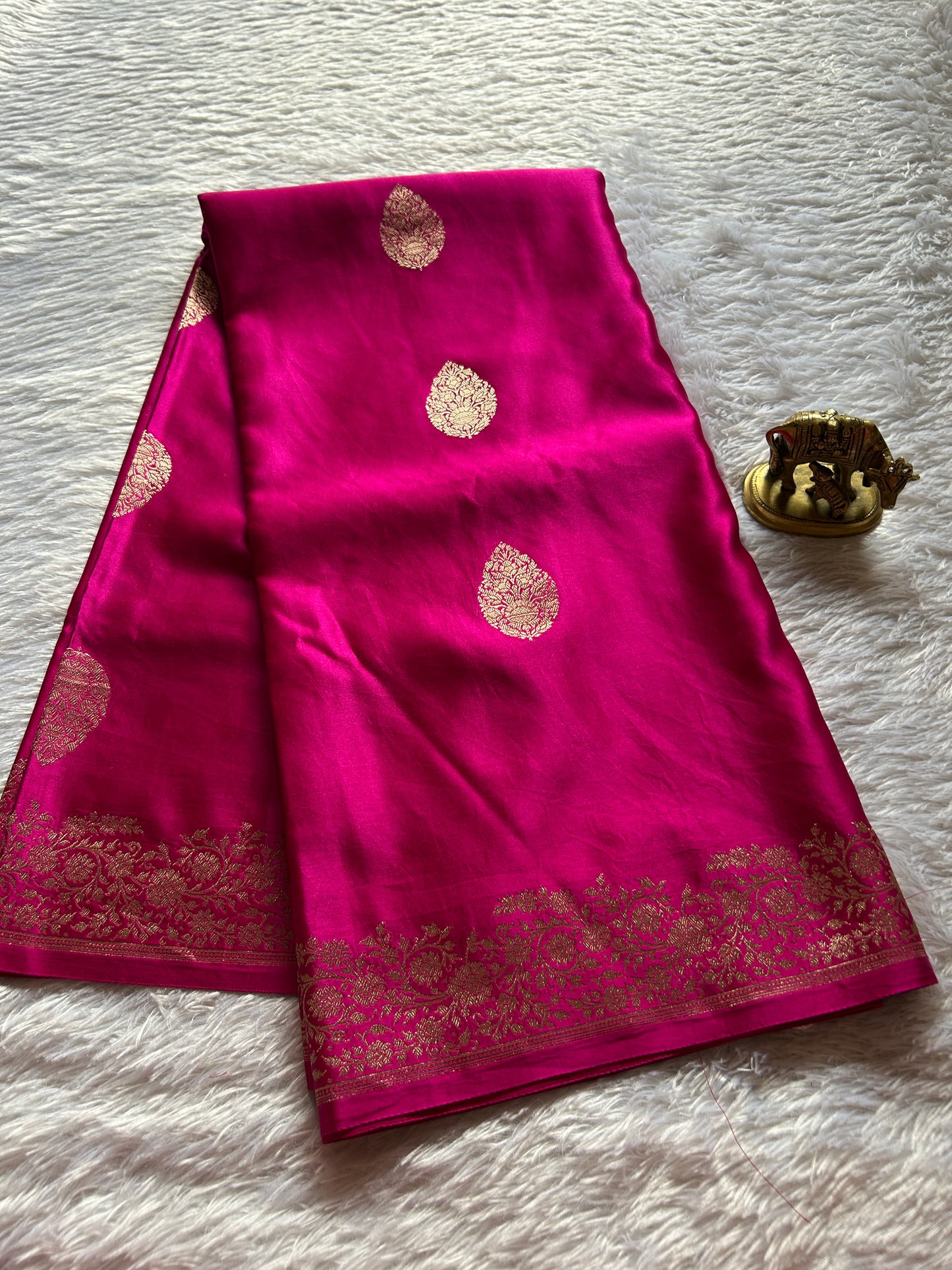 Madhubala : Solid Pink