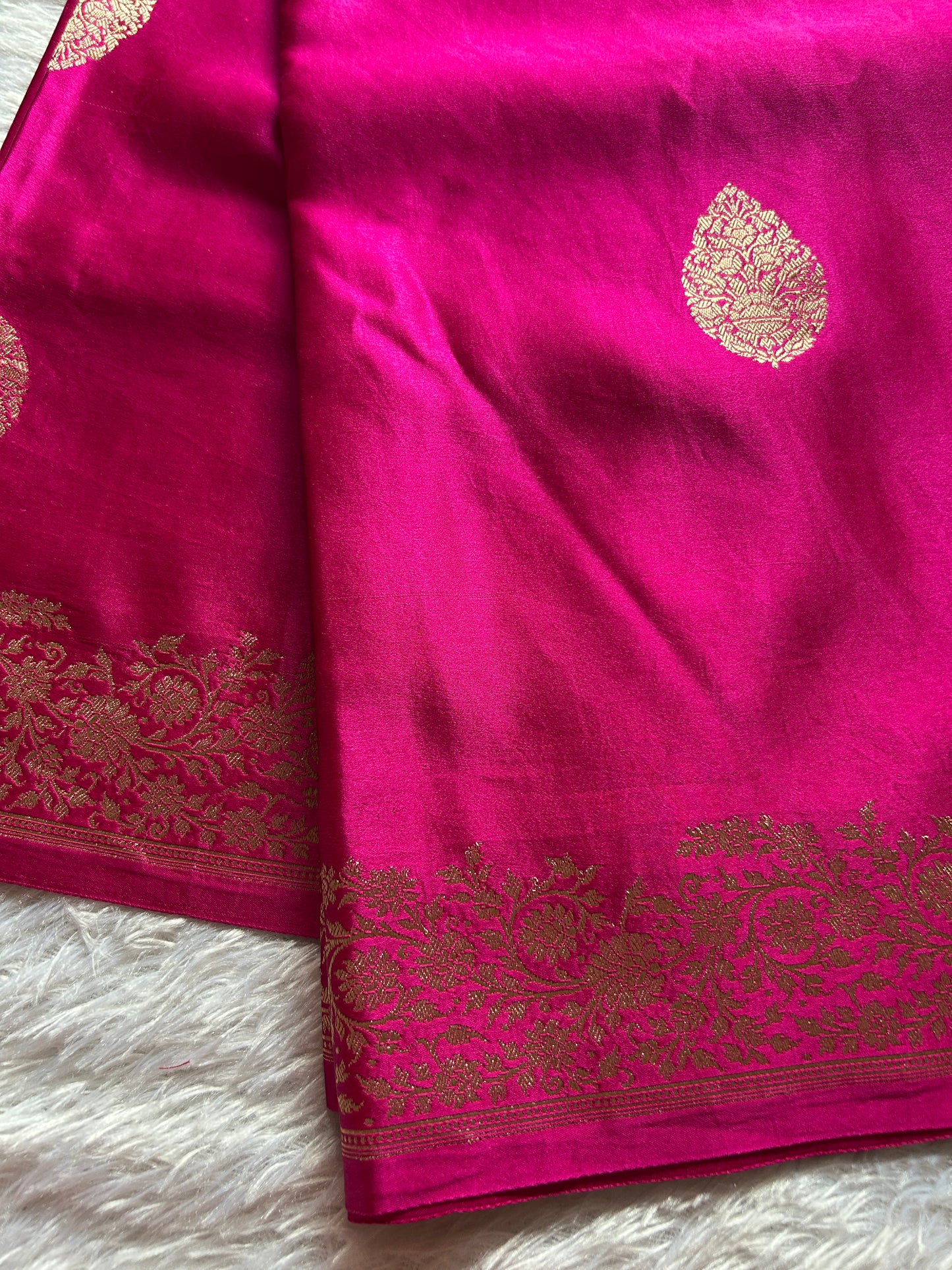 Madhubala : Solid Pink