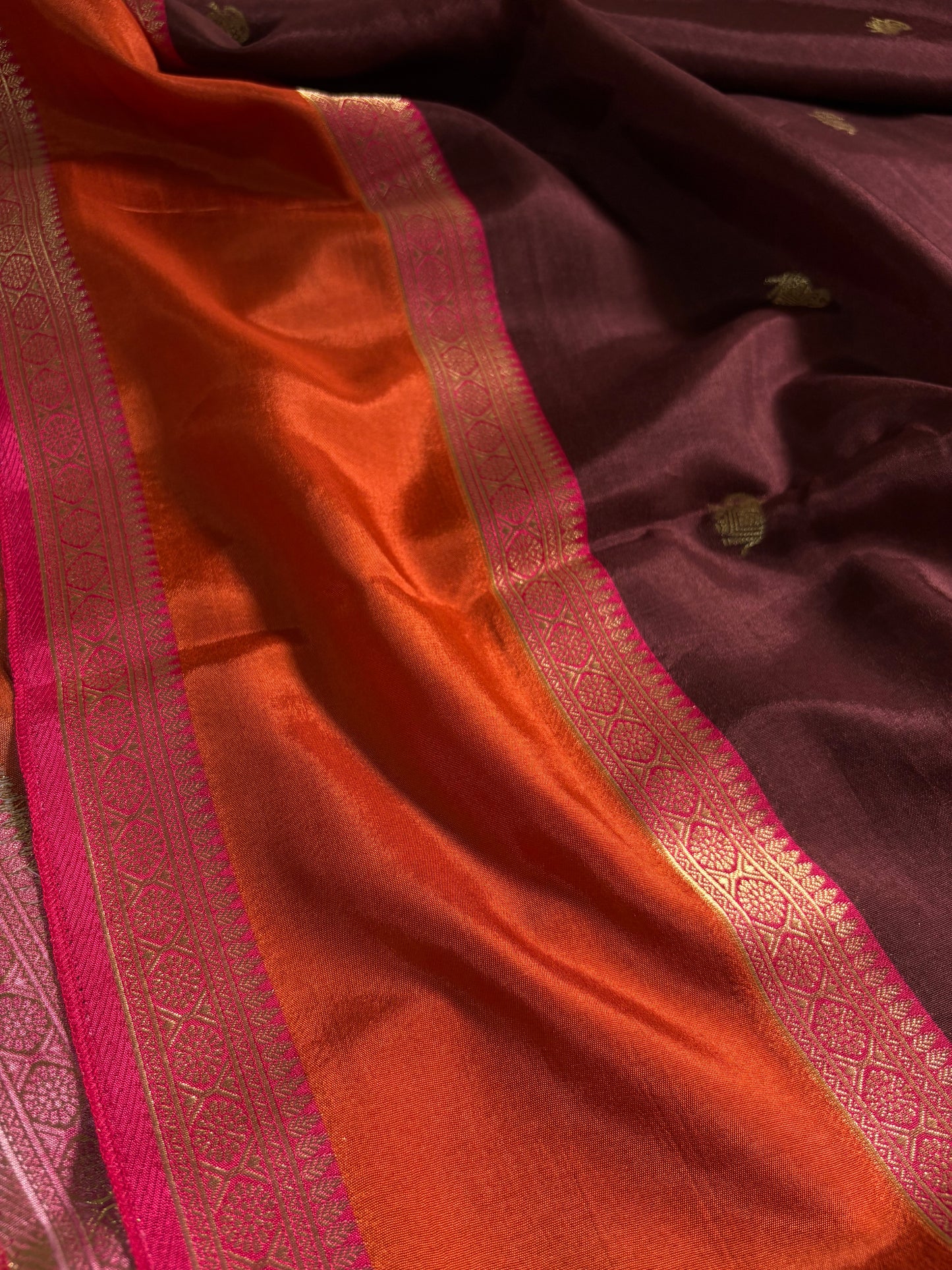 NAL207 (3D) : Chocolate brown-rust orange-pink
