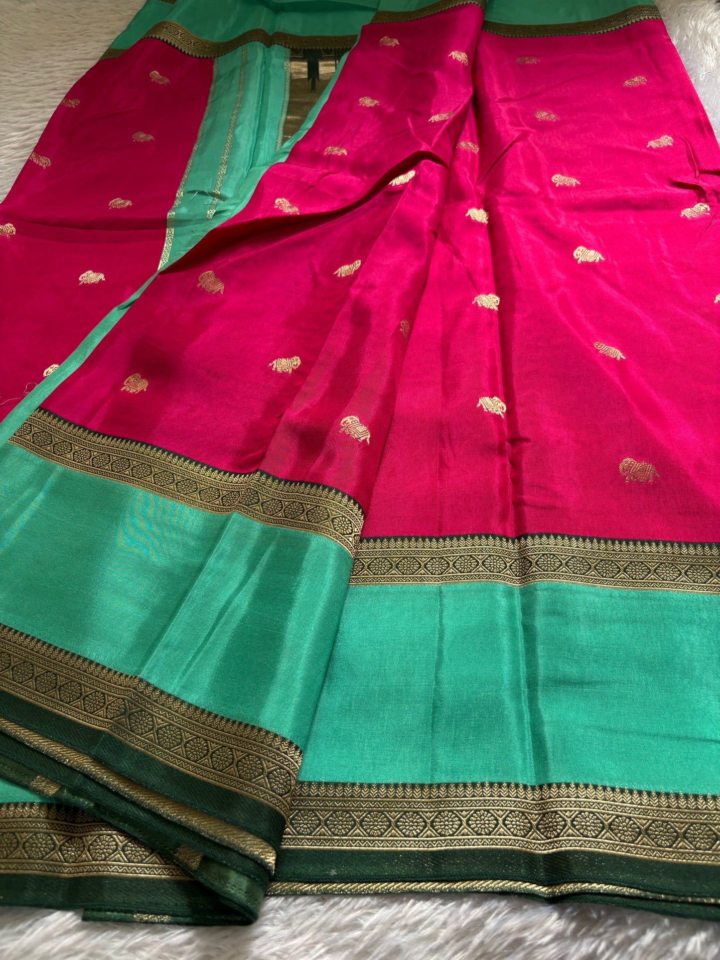 NAL207 (3D) : Rani pink-sea green-dark green