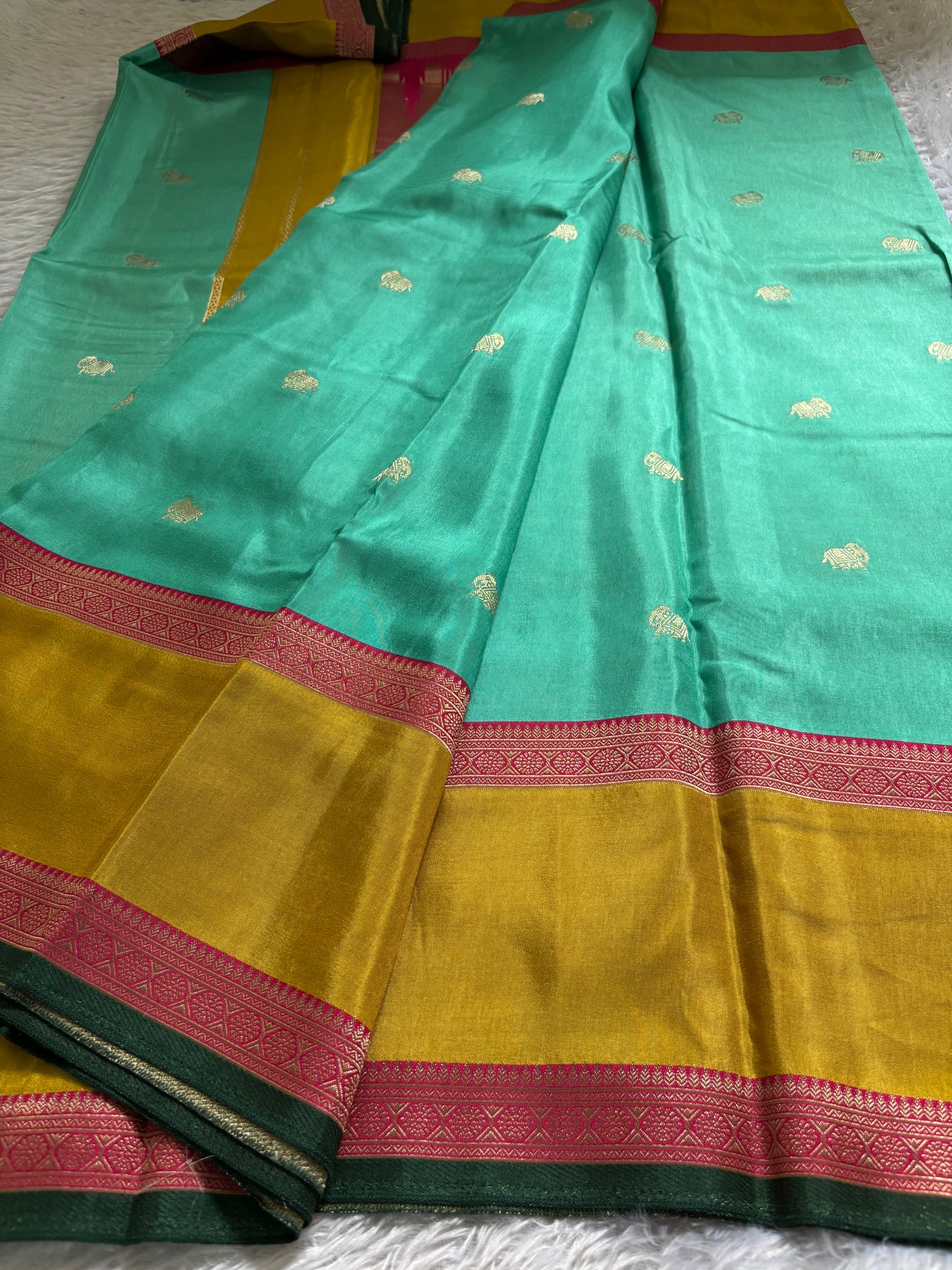 NAL207 (3D) : Sea green-mustard yellow-pink