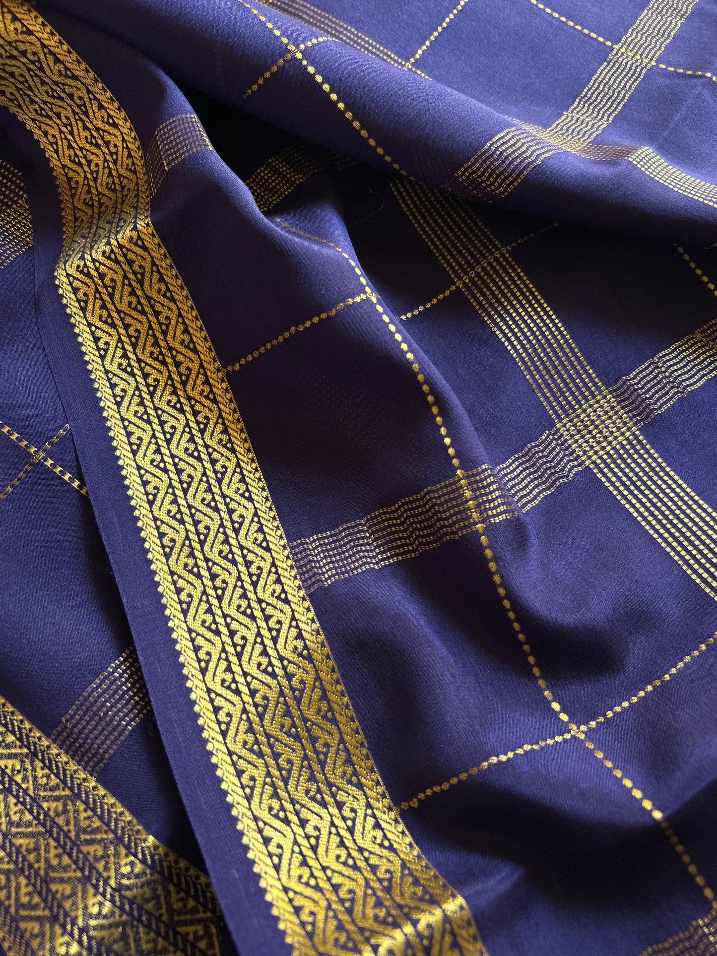 Suvarna : Solid Navy blue
