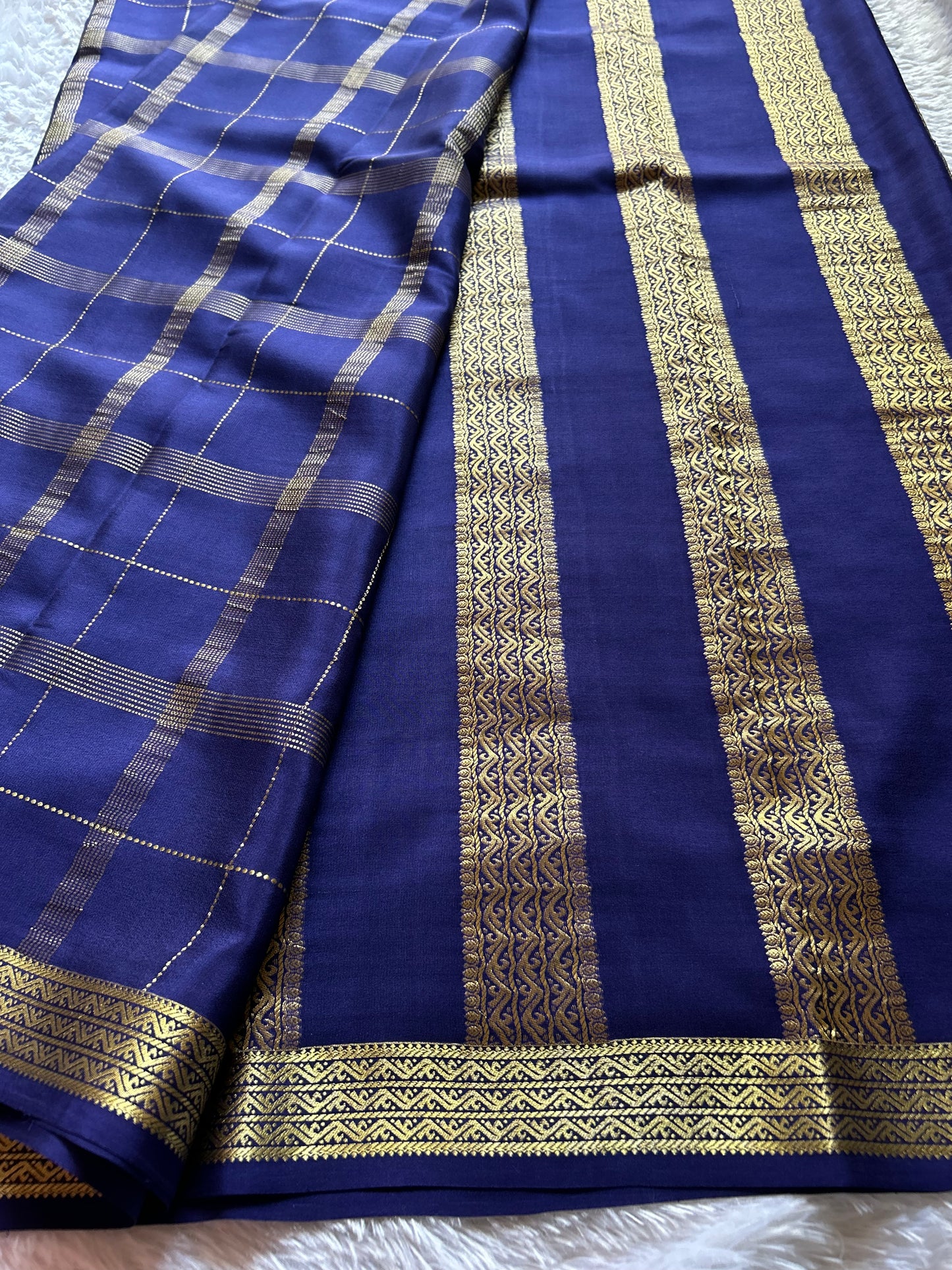 Suvarna : Solid Navy blue