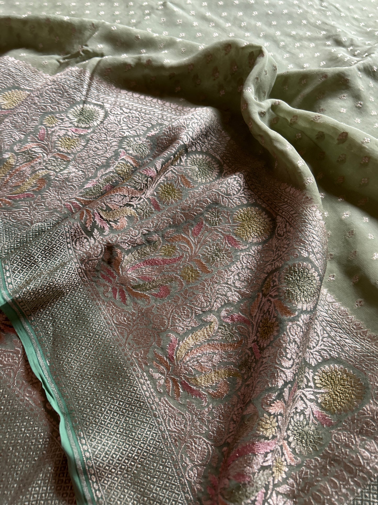 Pure Chiffon Georgette (2D) : Sage green-mint green