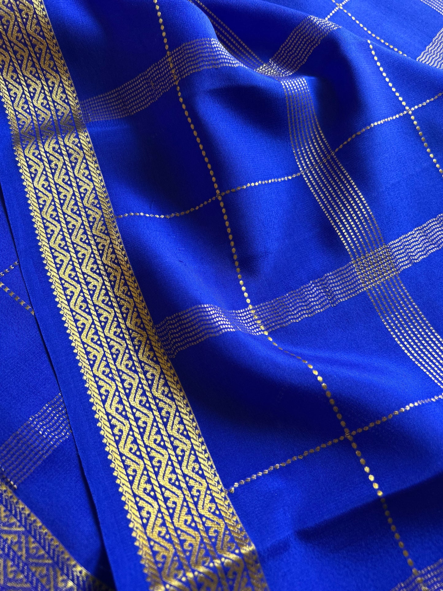 Suvarna : Solid Royal blue