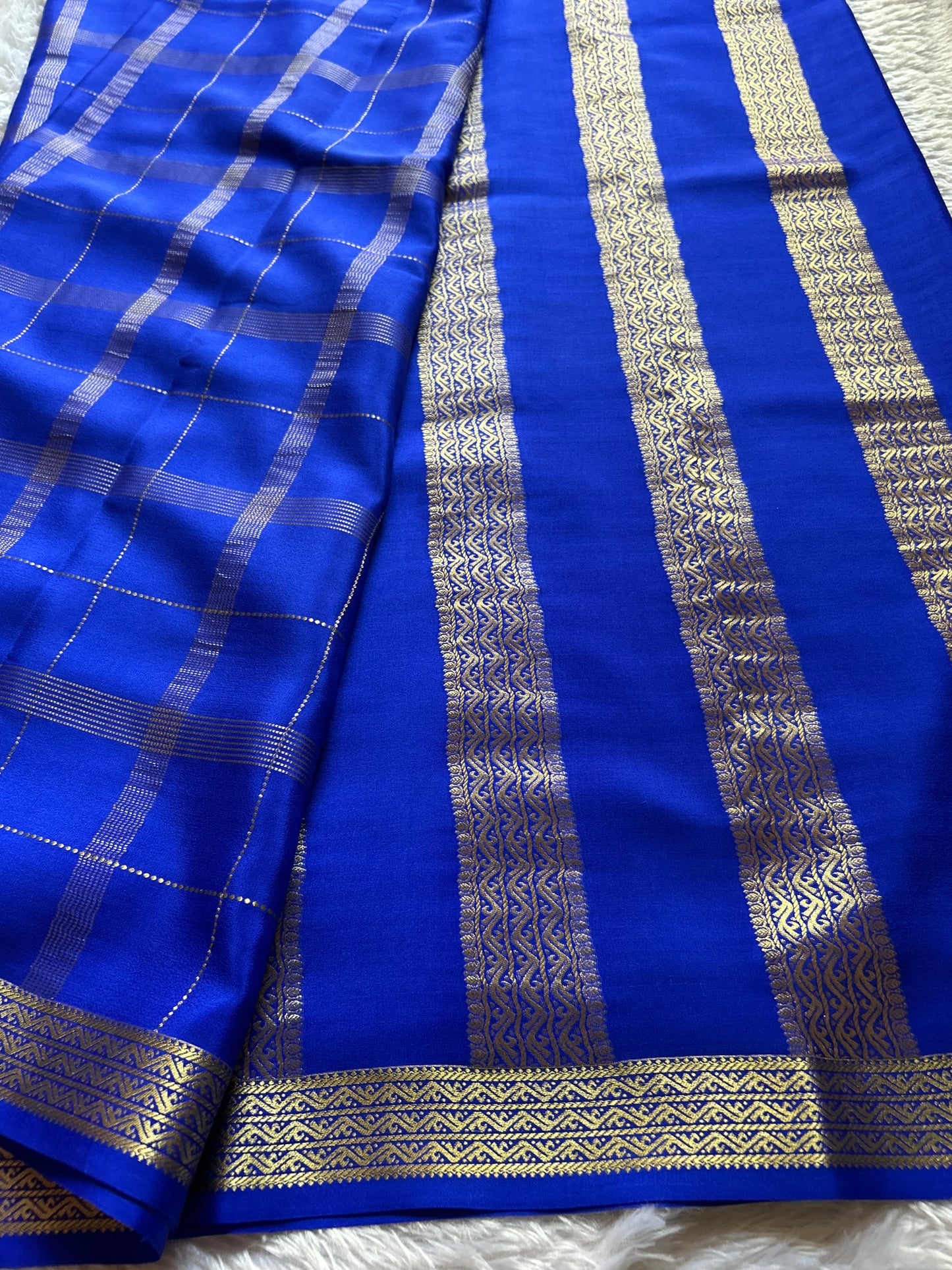 Suvarna : Solid Royal blue