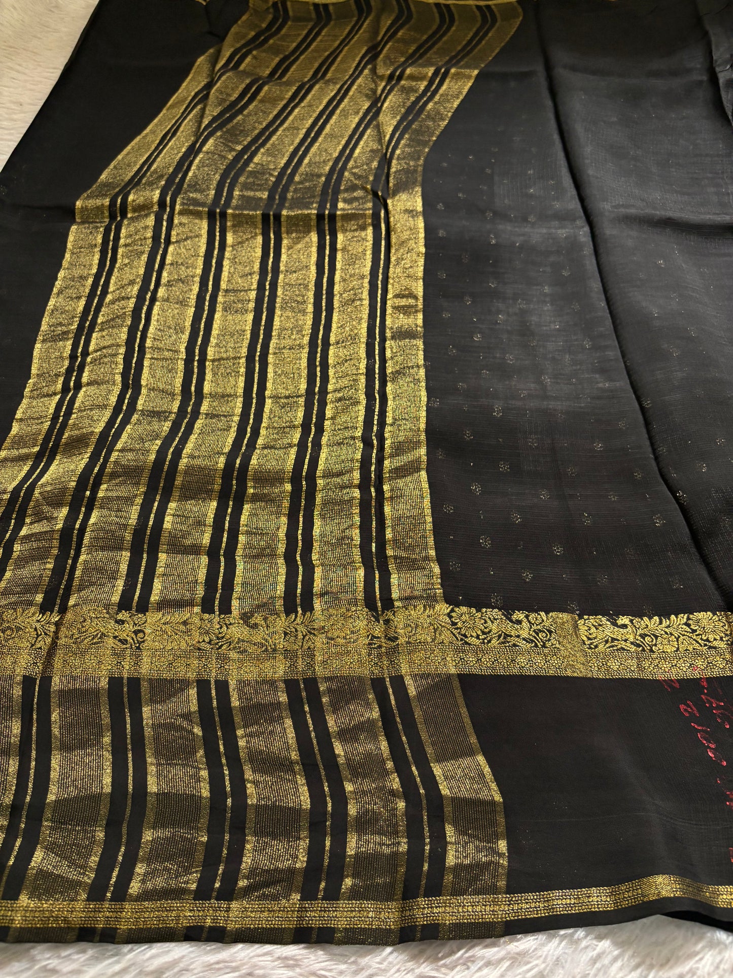 NAL208 : Solid Black