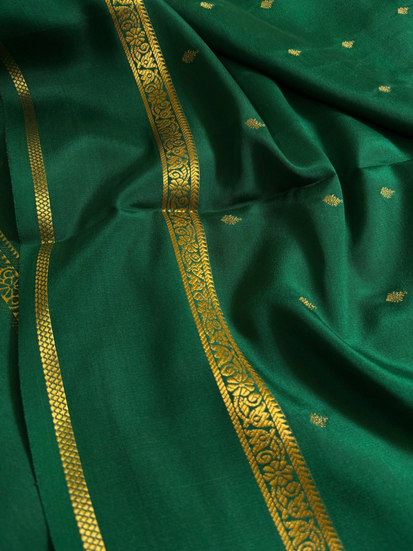 Avani : Solid Bottle green