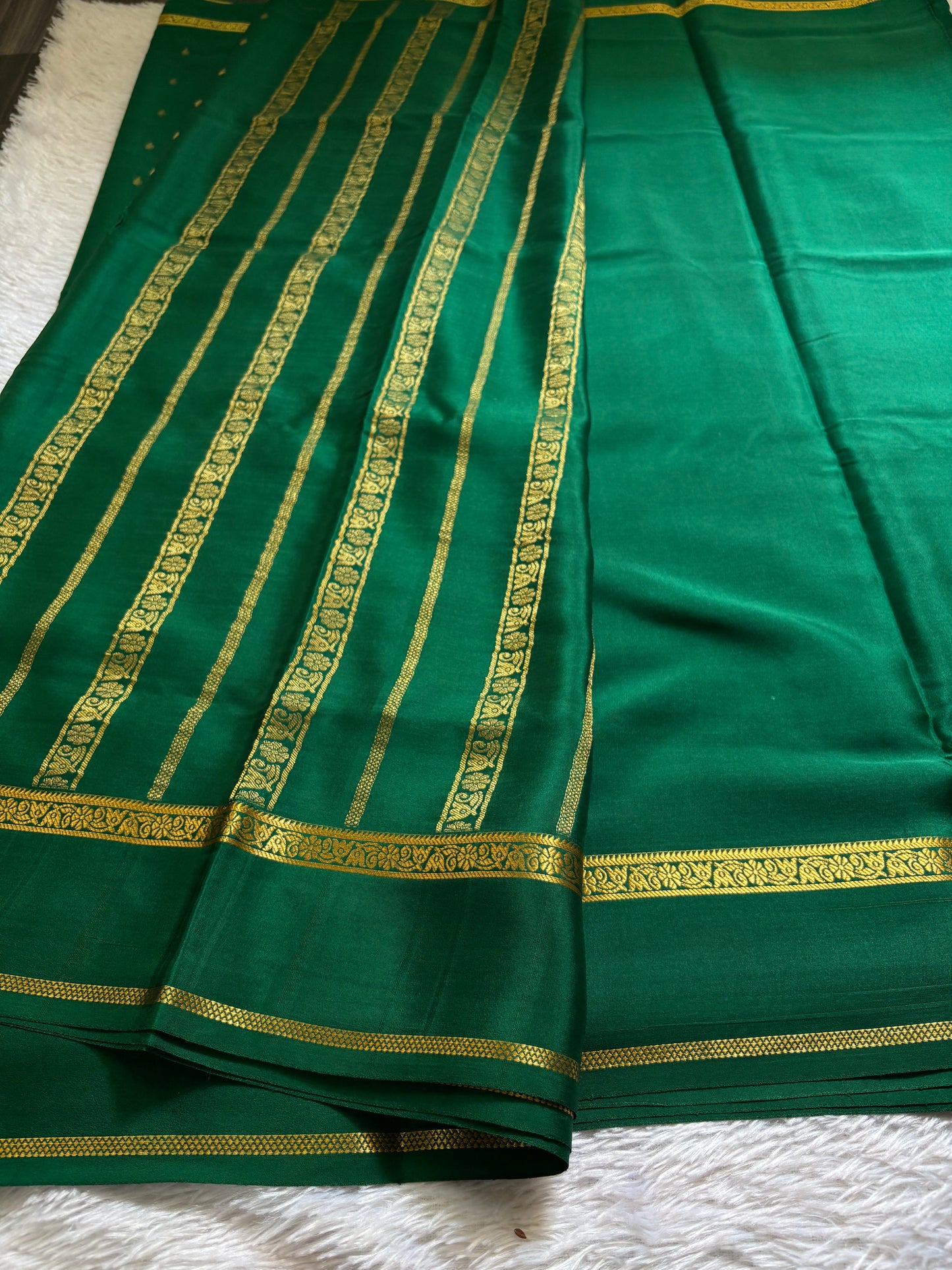 Avani : Solid Bottle green