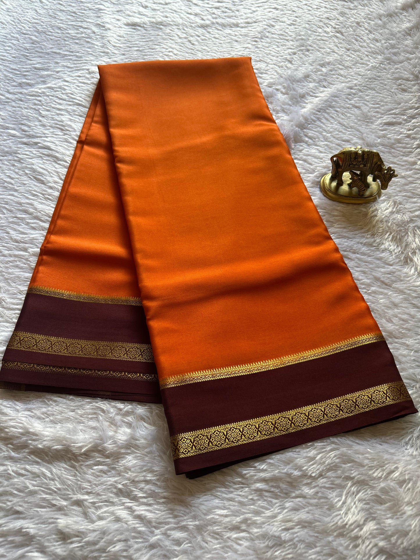 Kalyani (2D) : orange-chocolate brown