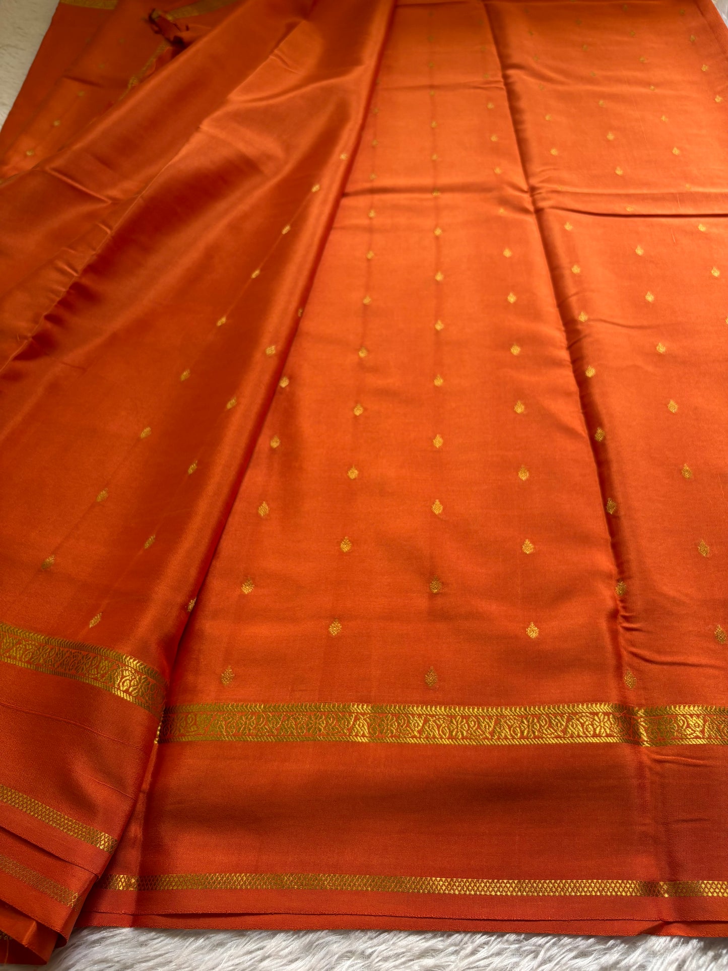 Avani : Solid Orange