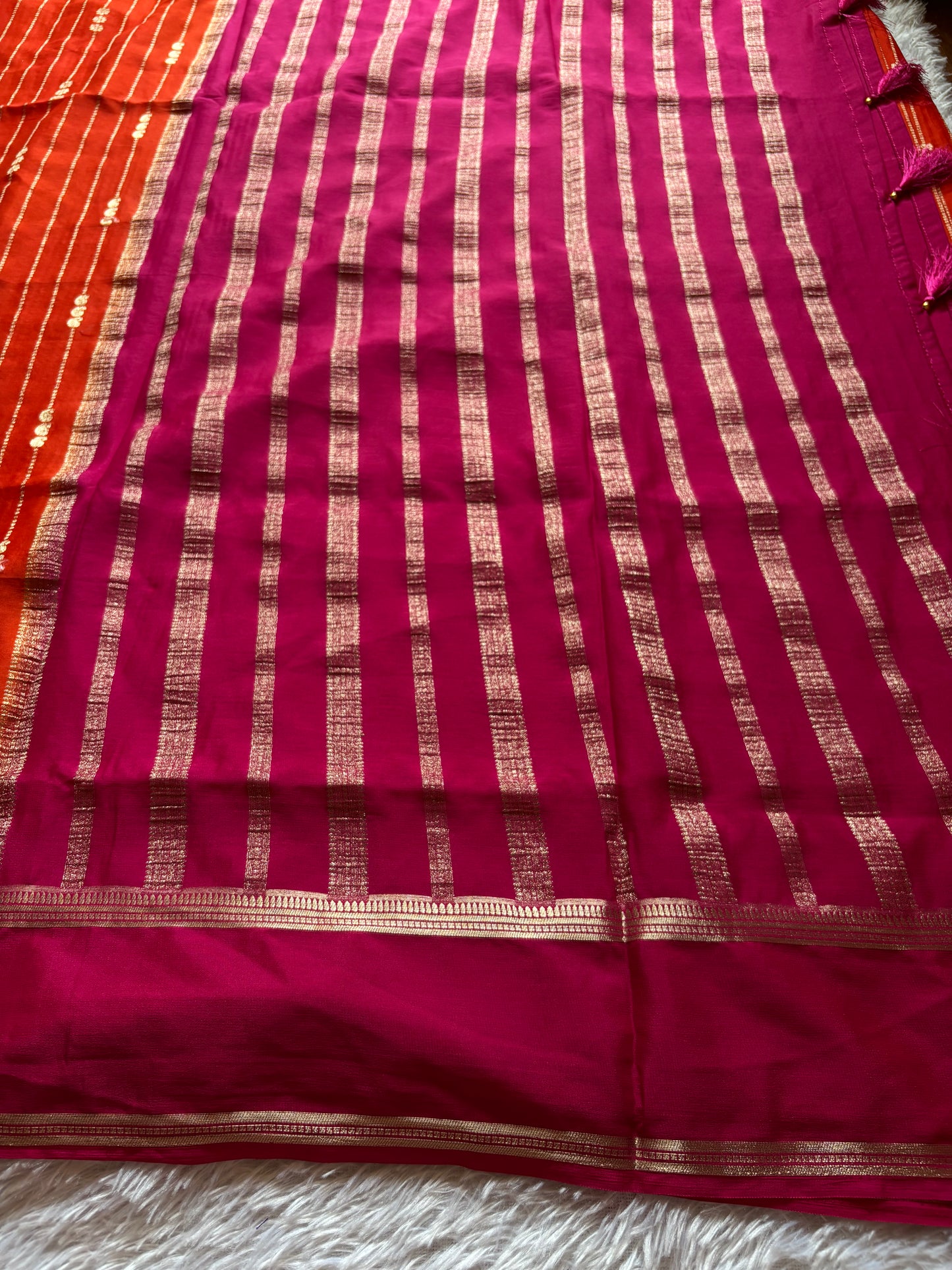 SS117 (2D) : Dark orange-dark pink