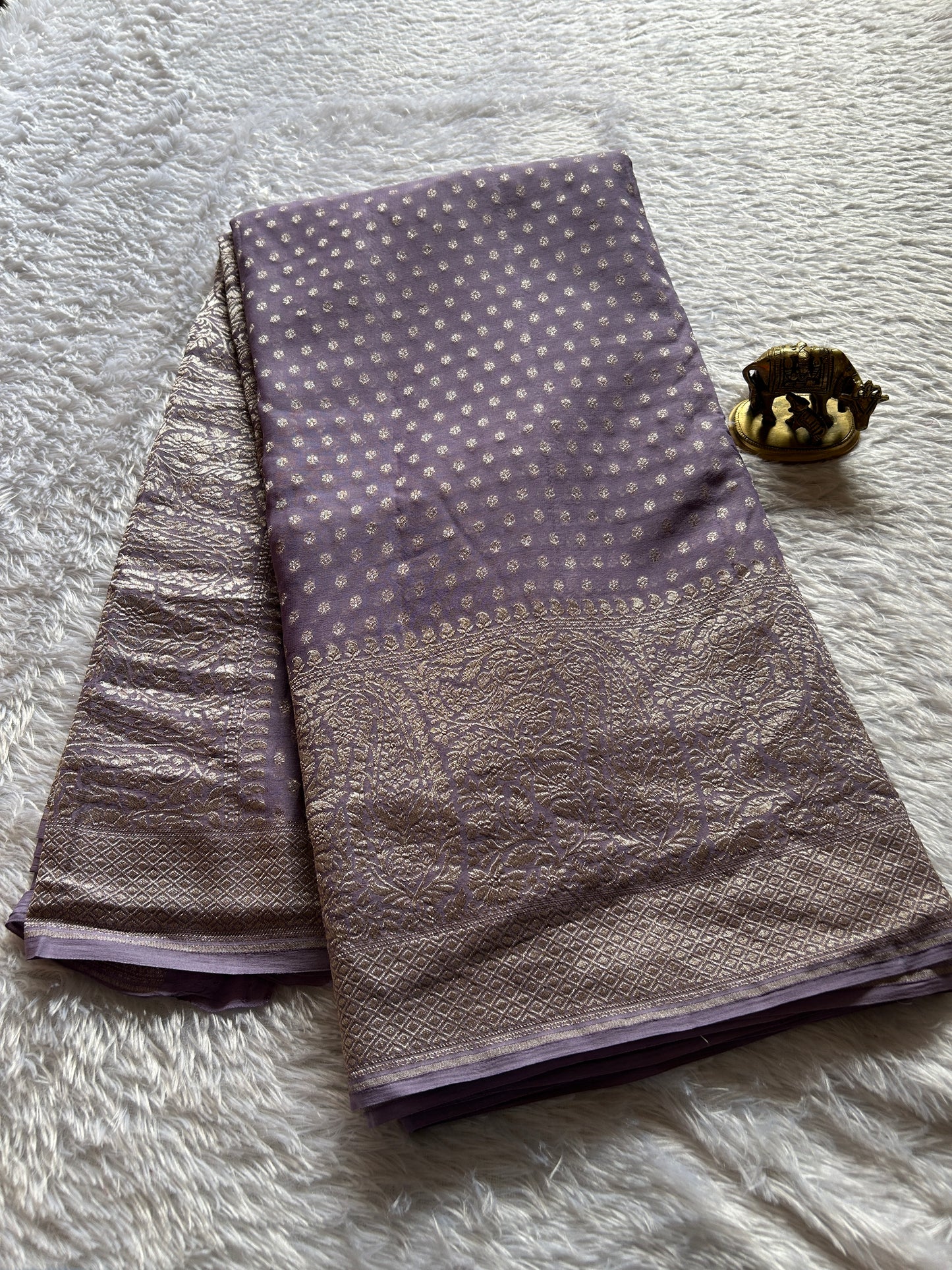 Myra : Solid Light lavender