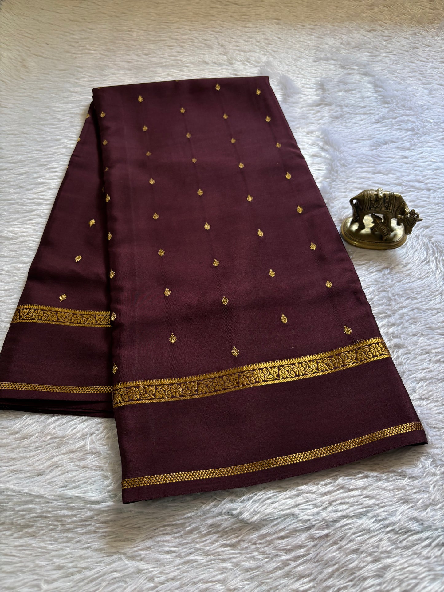 Avani : Solid Chocolate brown