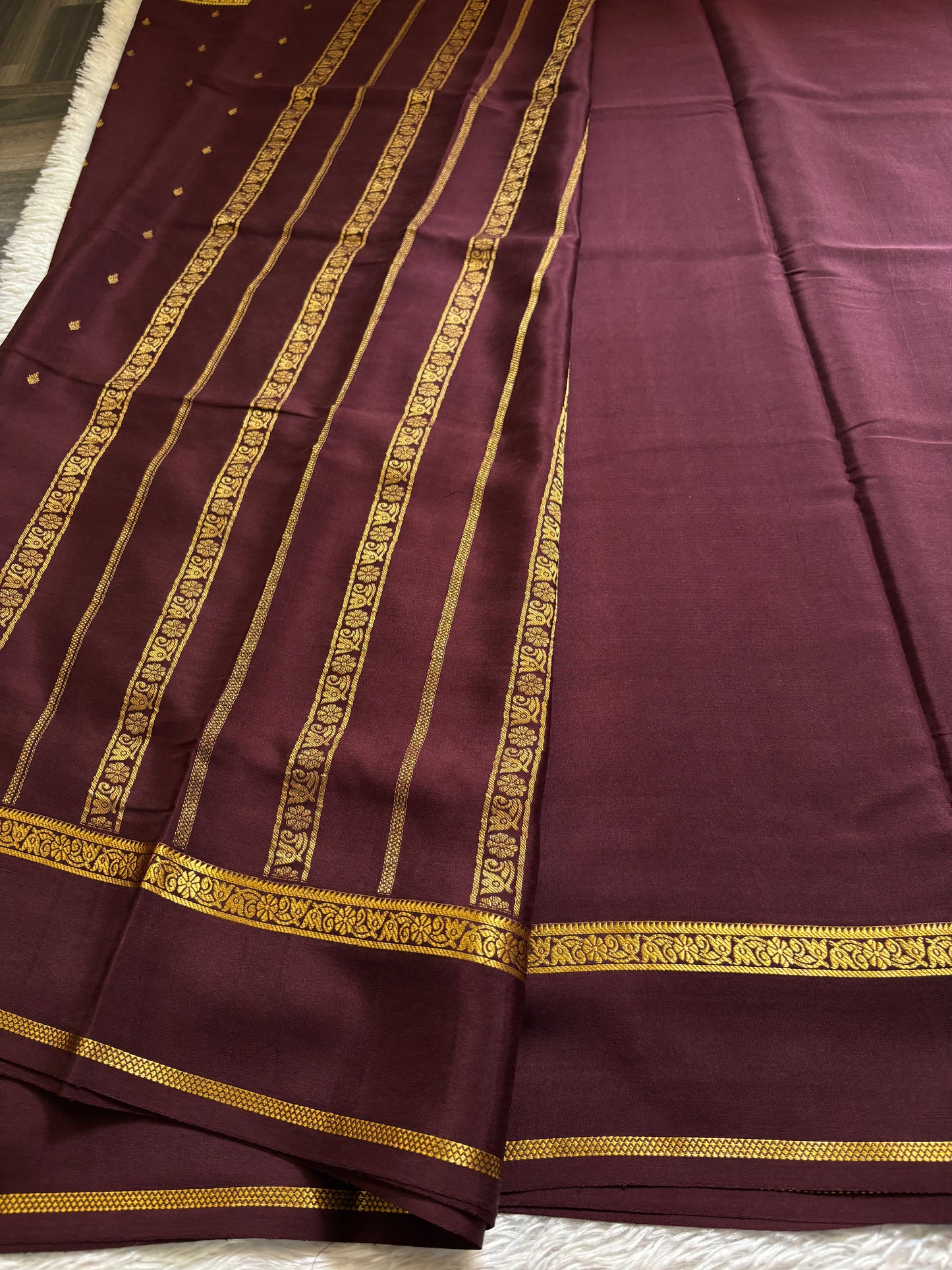 Avani : Solid Chocolate brown