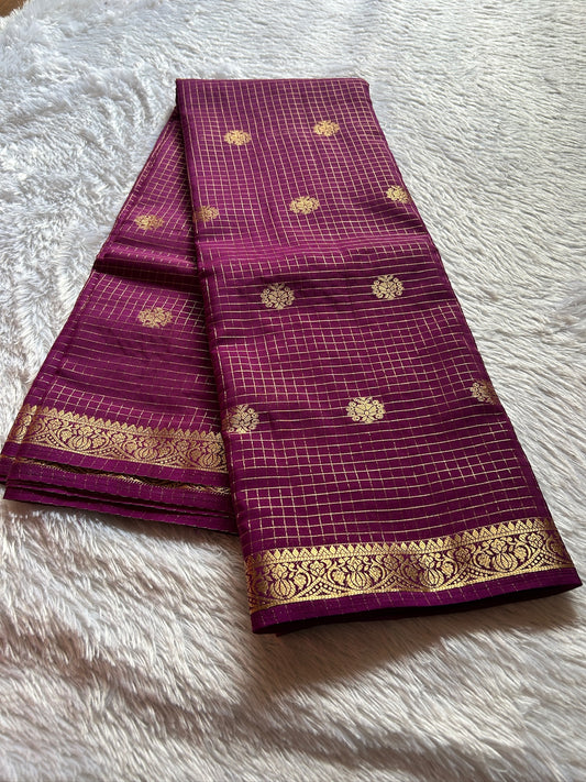 Semi Crepe : Solid magenta