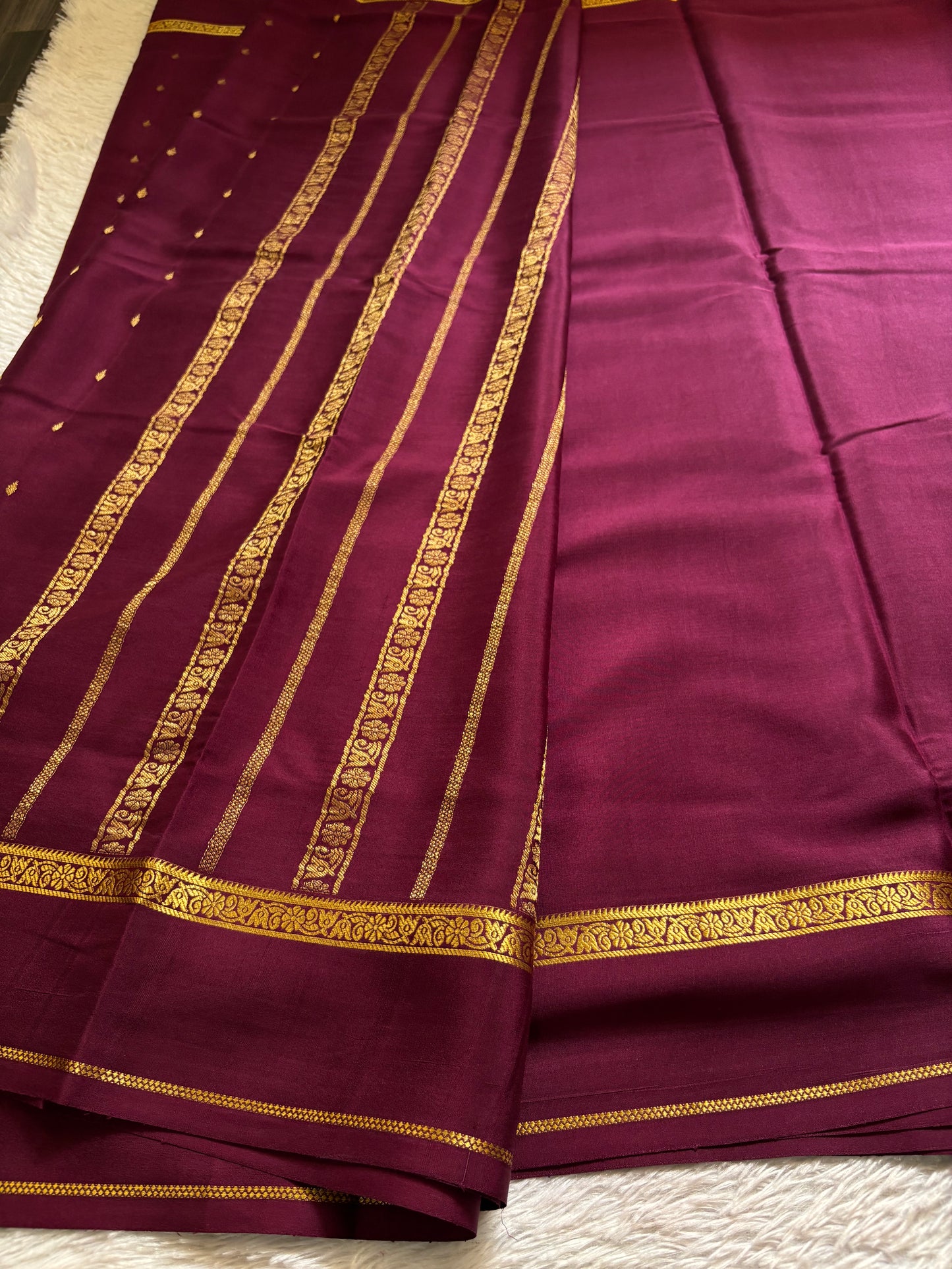 Avani : Solid Wine
