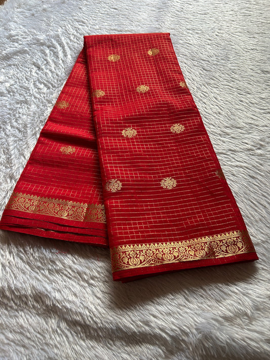 Semi Crepe : Solid Red
