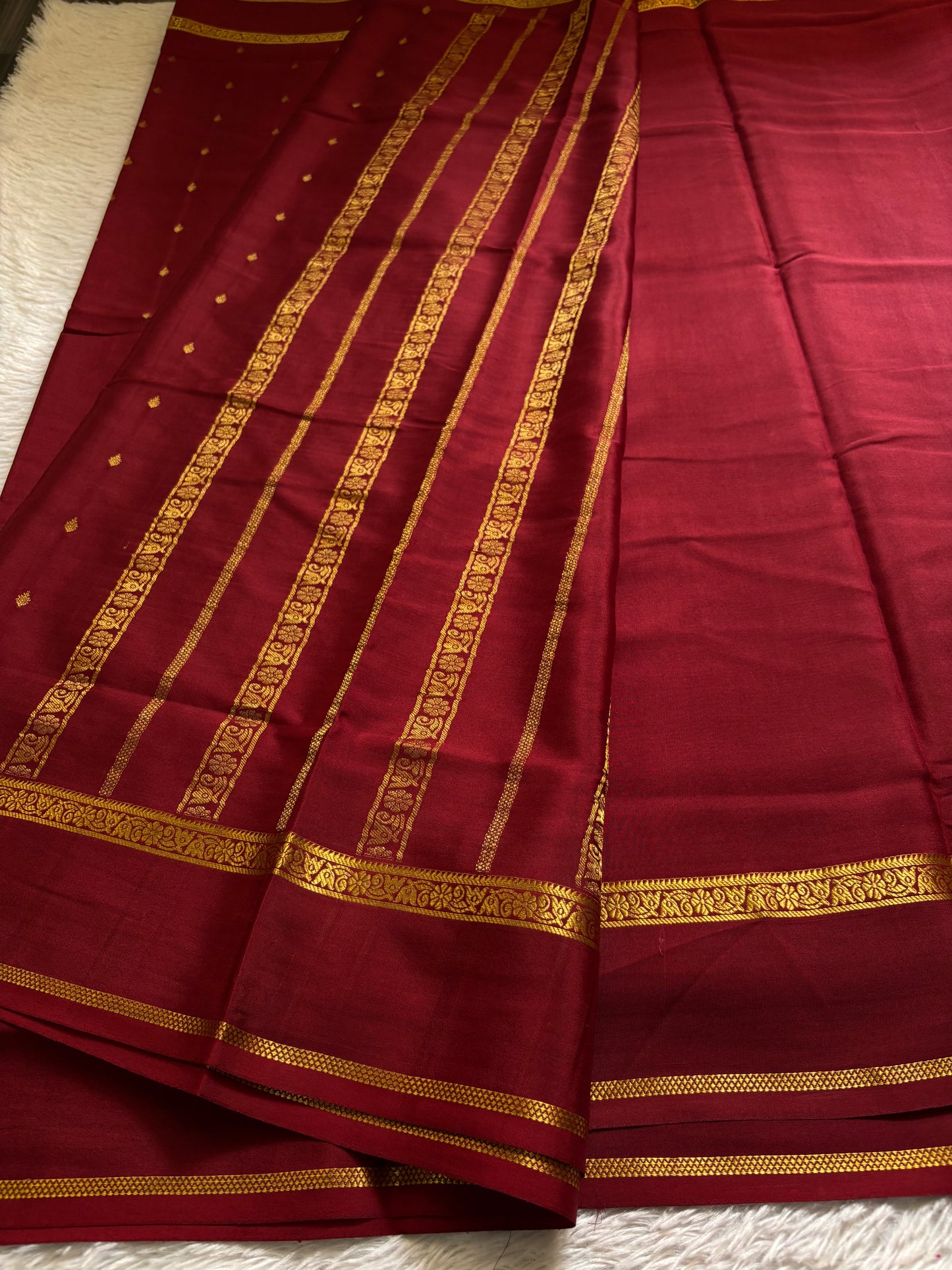 Avani : Solid Maroon