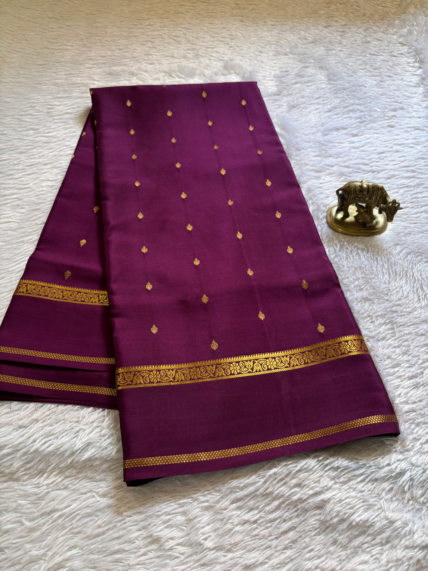 Avani : Solid Deep magenta