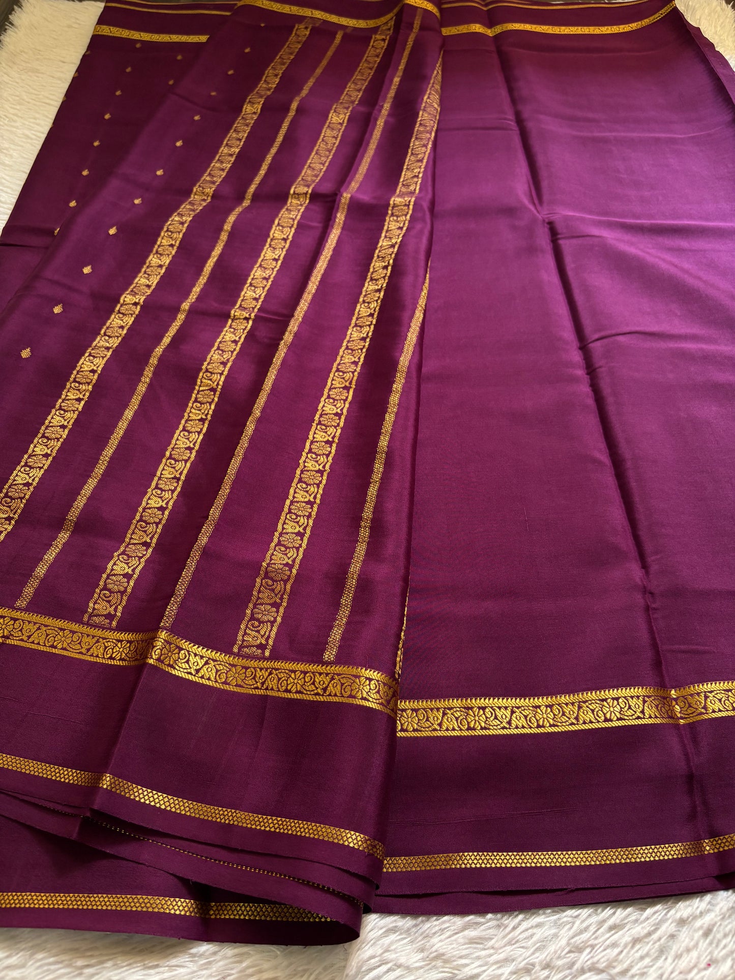 Avani : Solid Deep magenta