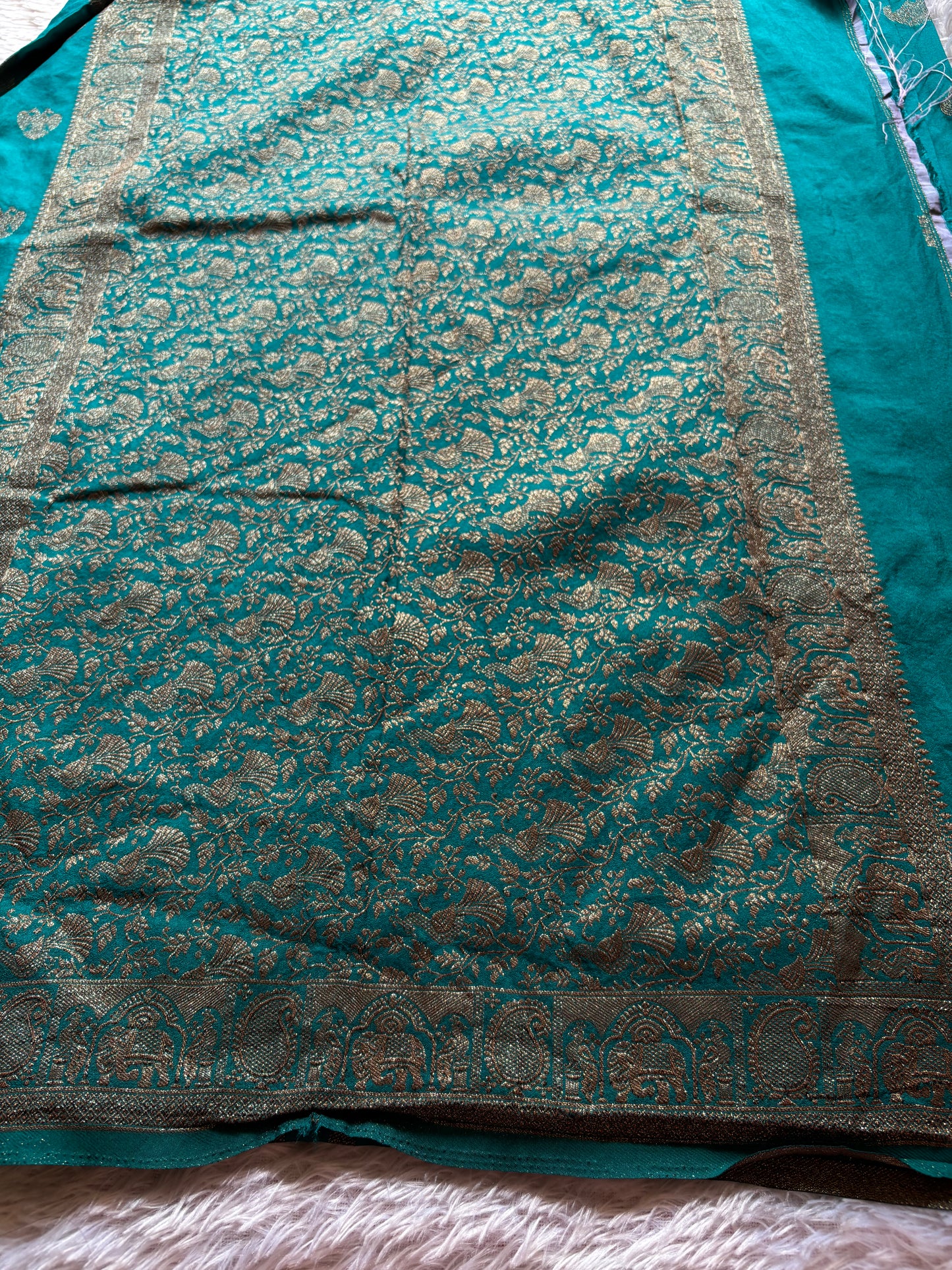 SS118 : Solid Rama green