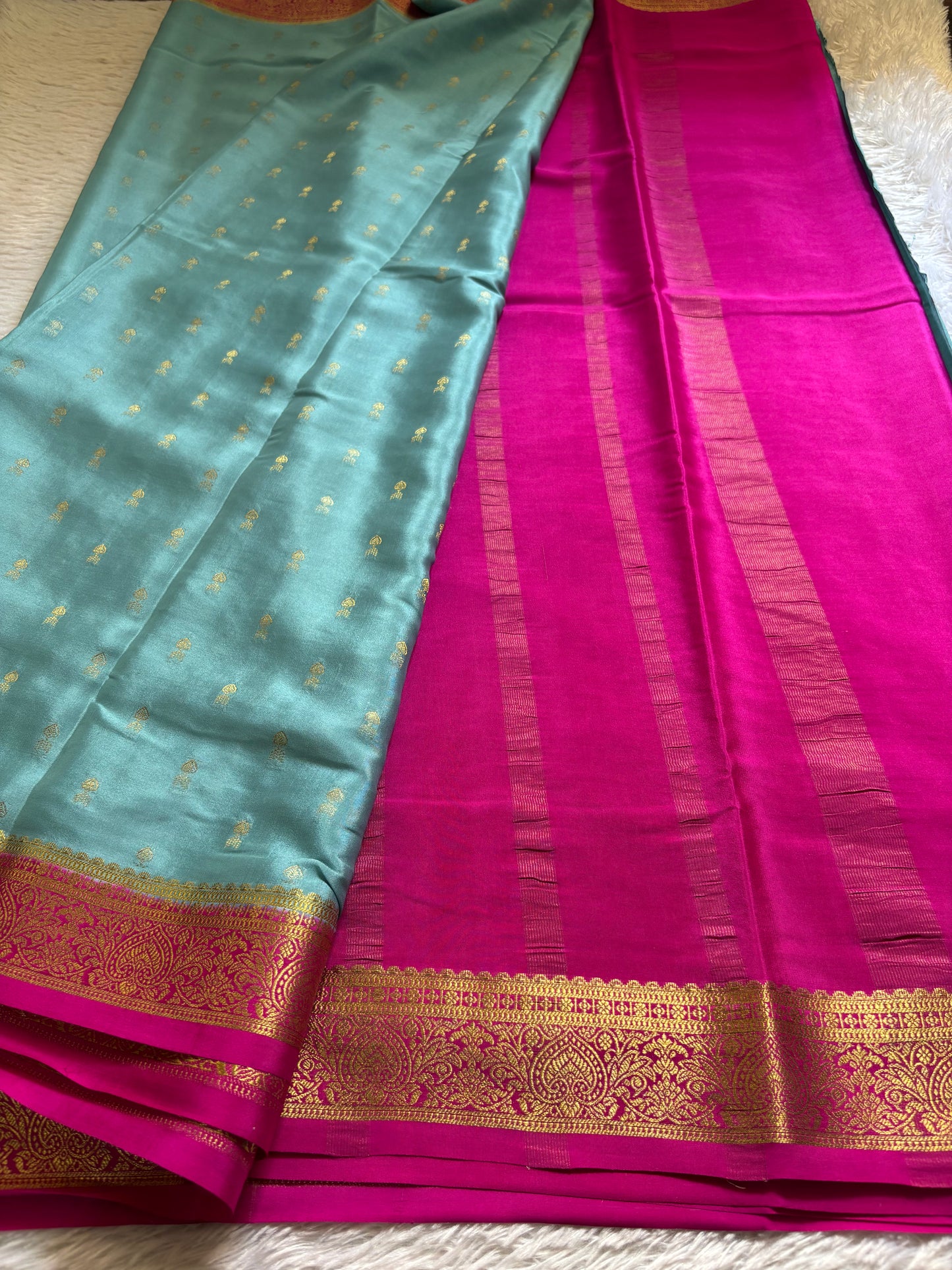 Soumya (2D) : Sky blue-rani pink