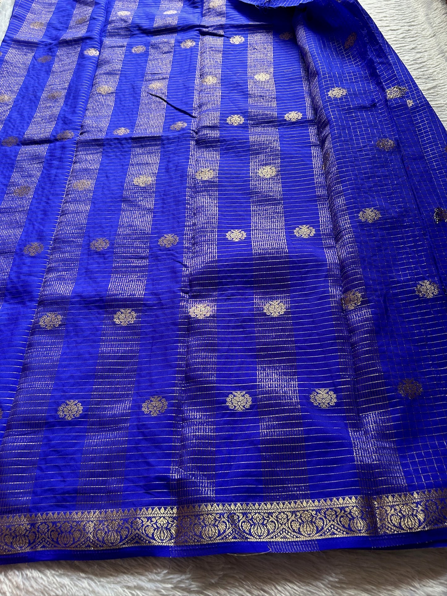 Semi Crepe : Solid Royal blue