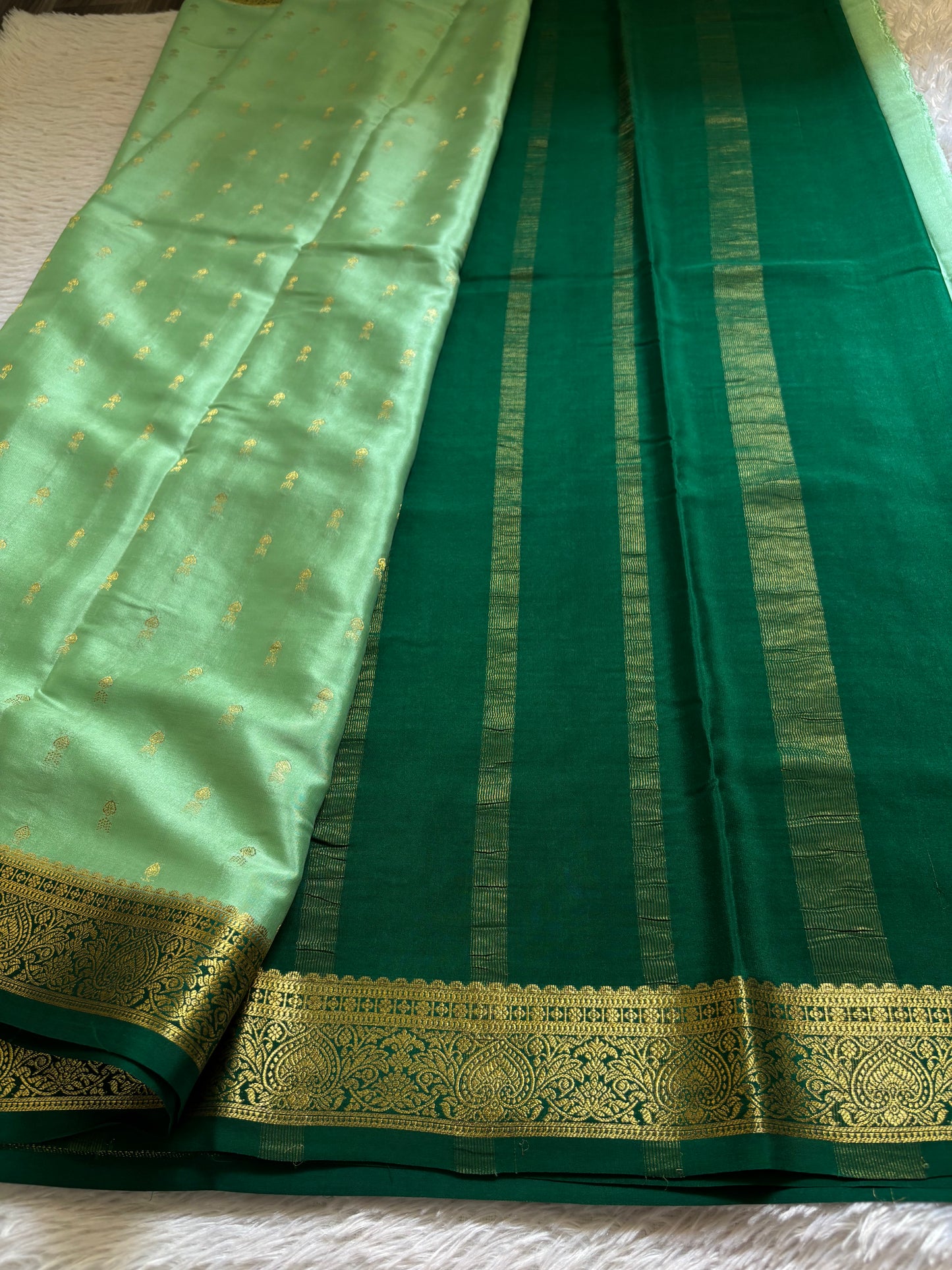 Soumya (2D) : Mint green-bottle green