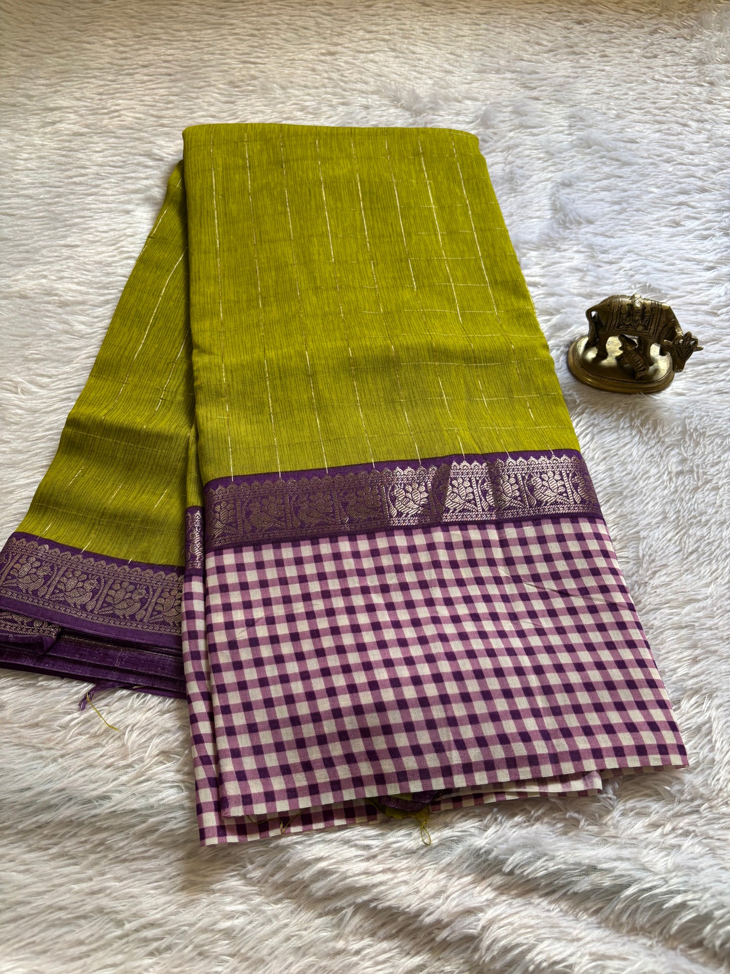 NAL209 (2D) : Olive-purple