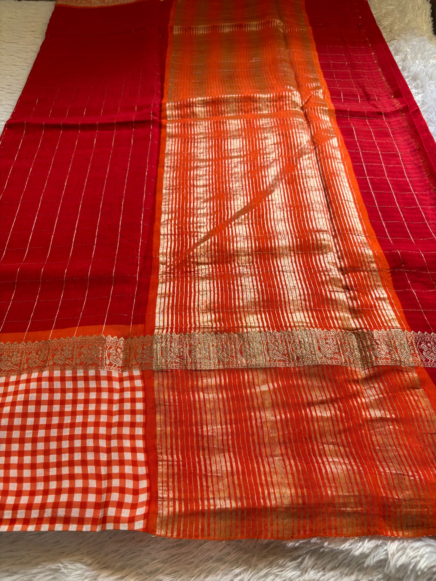 NAL209 (2D) : Red-orange
