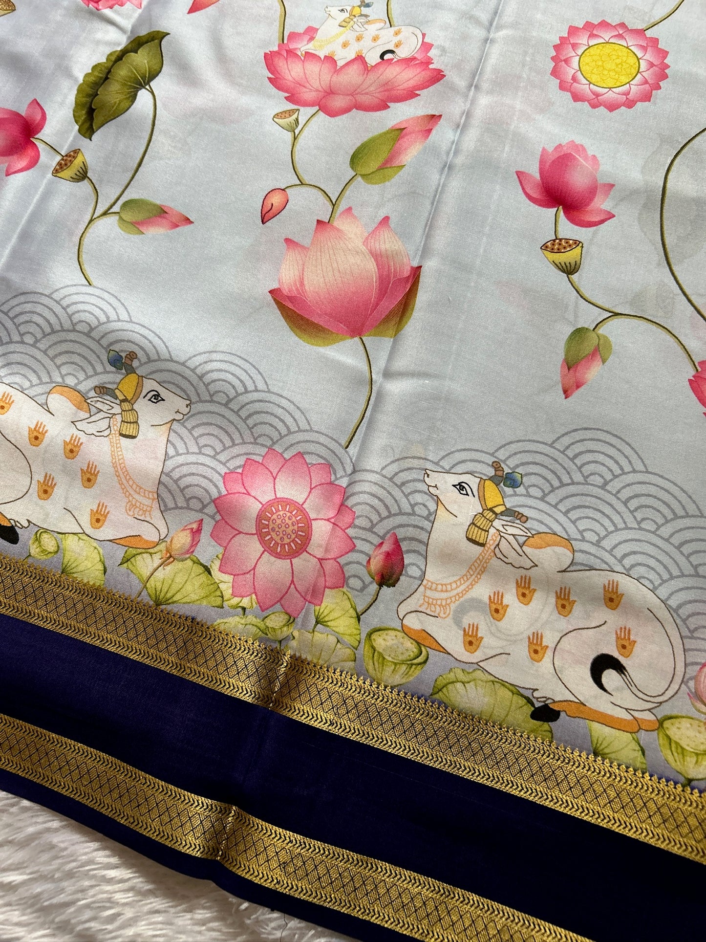 Kasturi (2D) : Light sky blue-dark blue