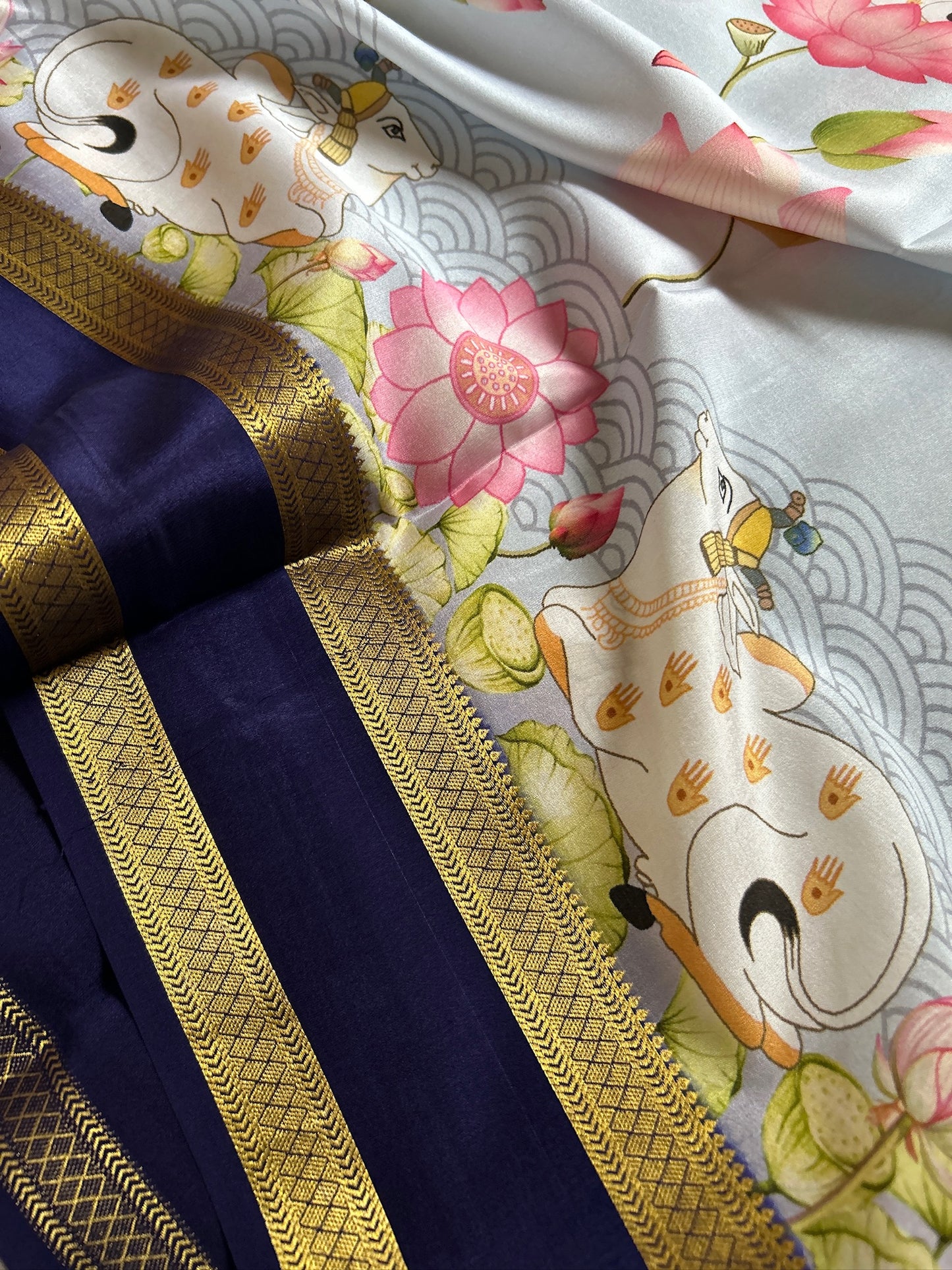 Kasturi (2D) : Light sky blue-dark blue