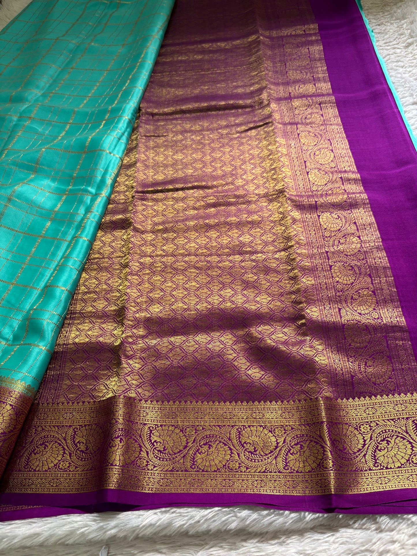 Kusuma (2D) : Sea blue-purple