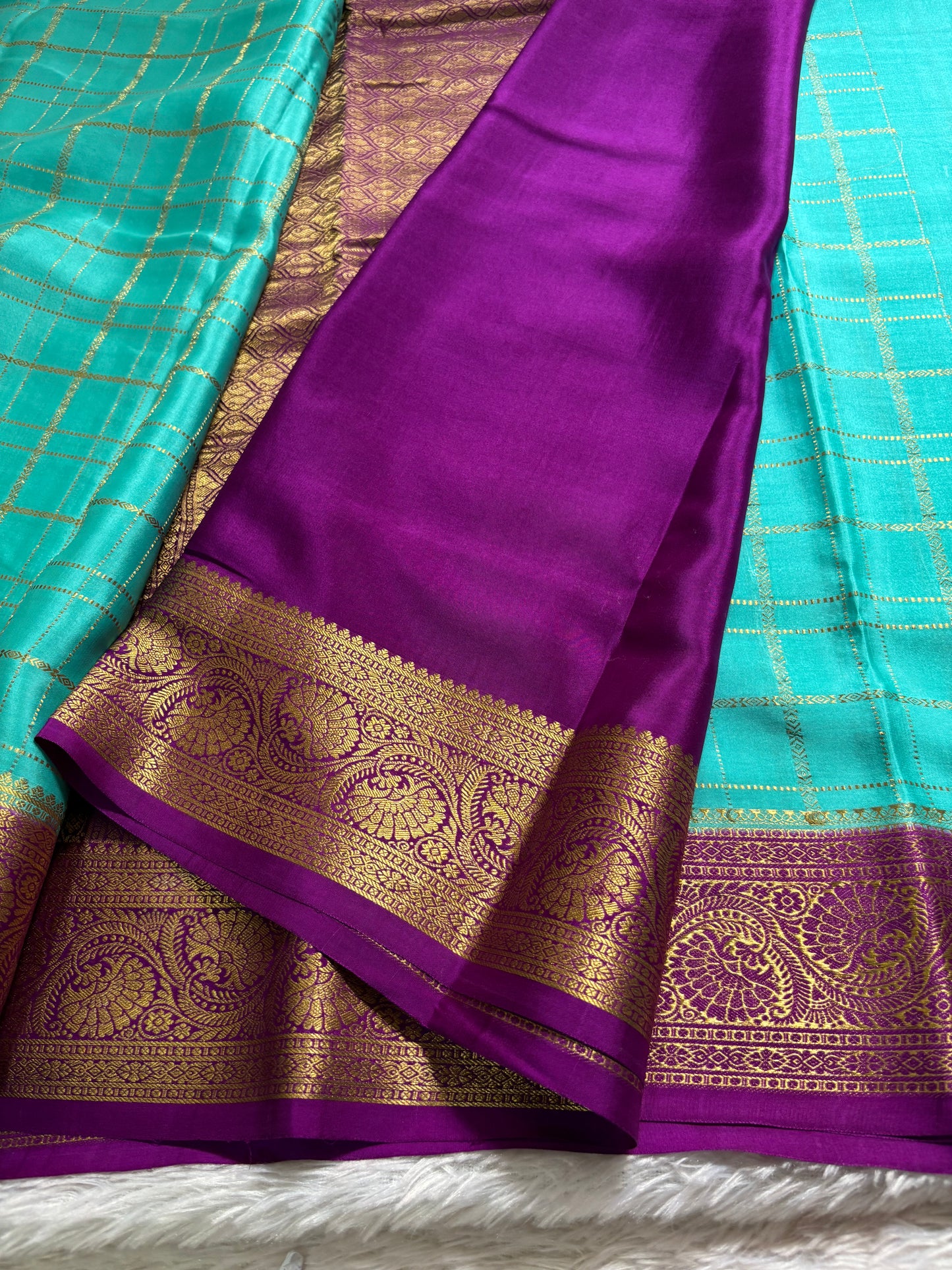 Kusuma (2D) : Sea blue-purple