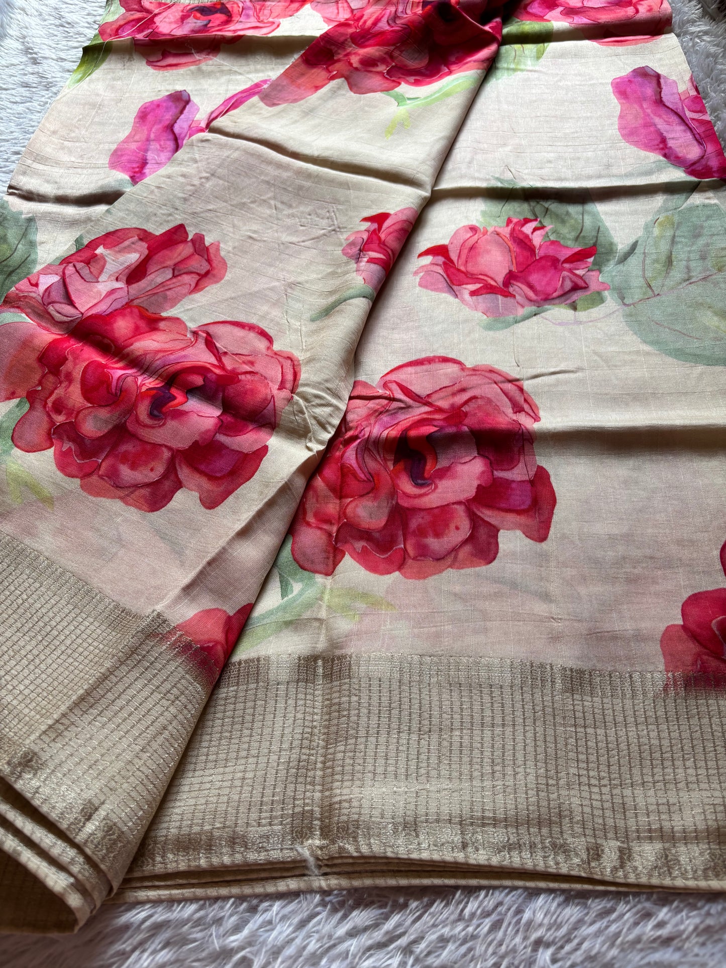 SS119 : Printed Off white-pink