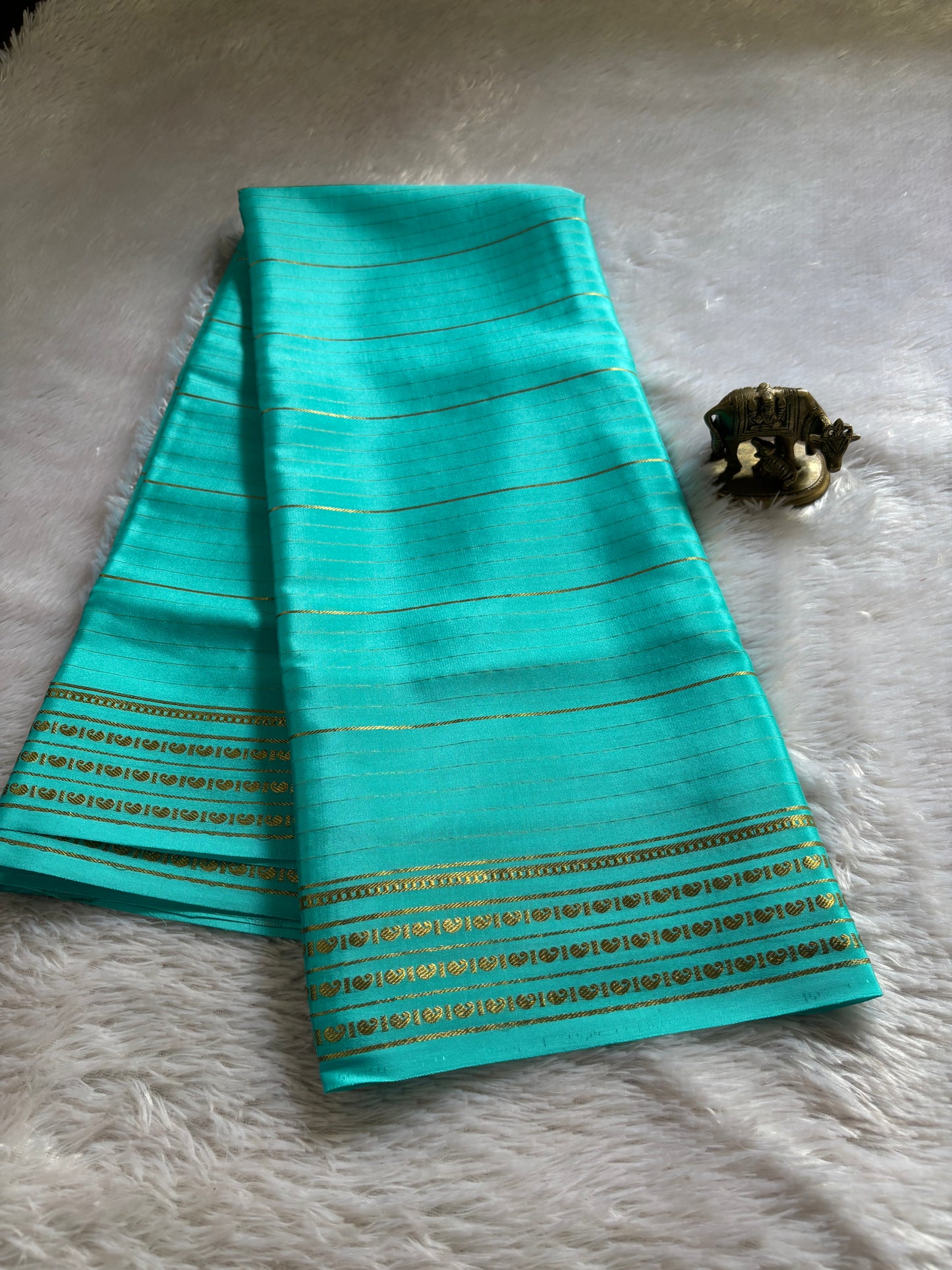 Meghana : Solid Sea blue