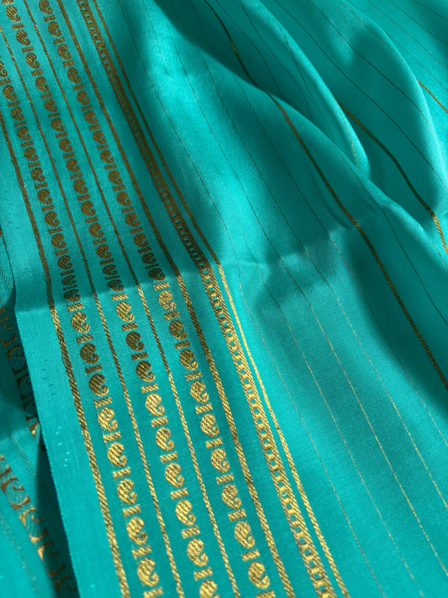 Meghana : Solid Sea blue