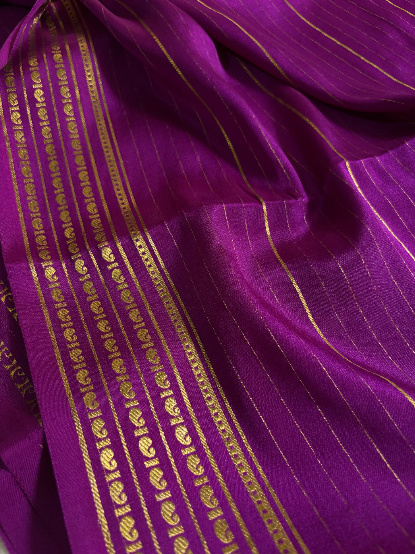 Meghana : Solid Magenta