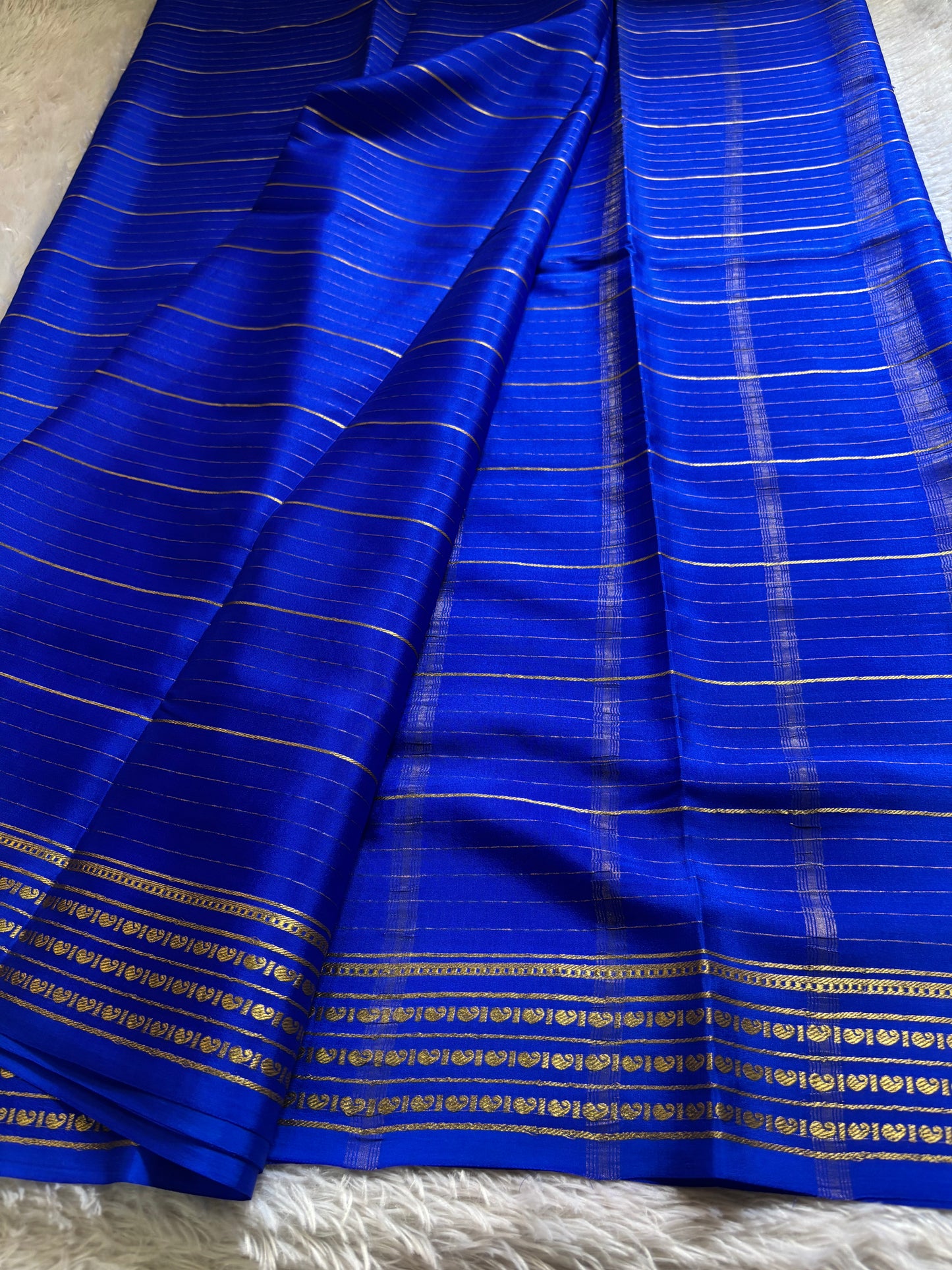 Meghana : Solid Royal blue