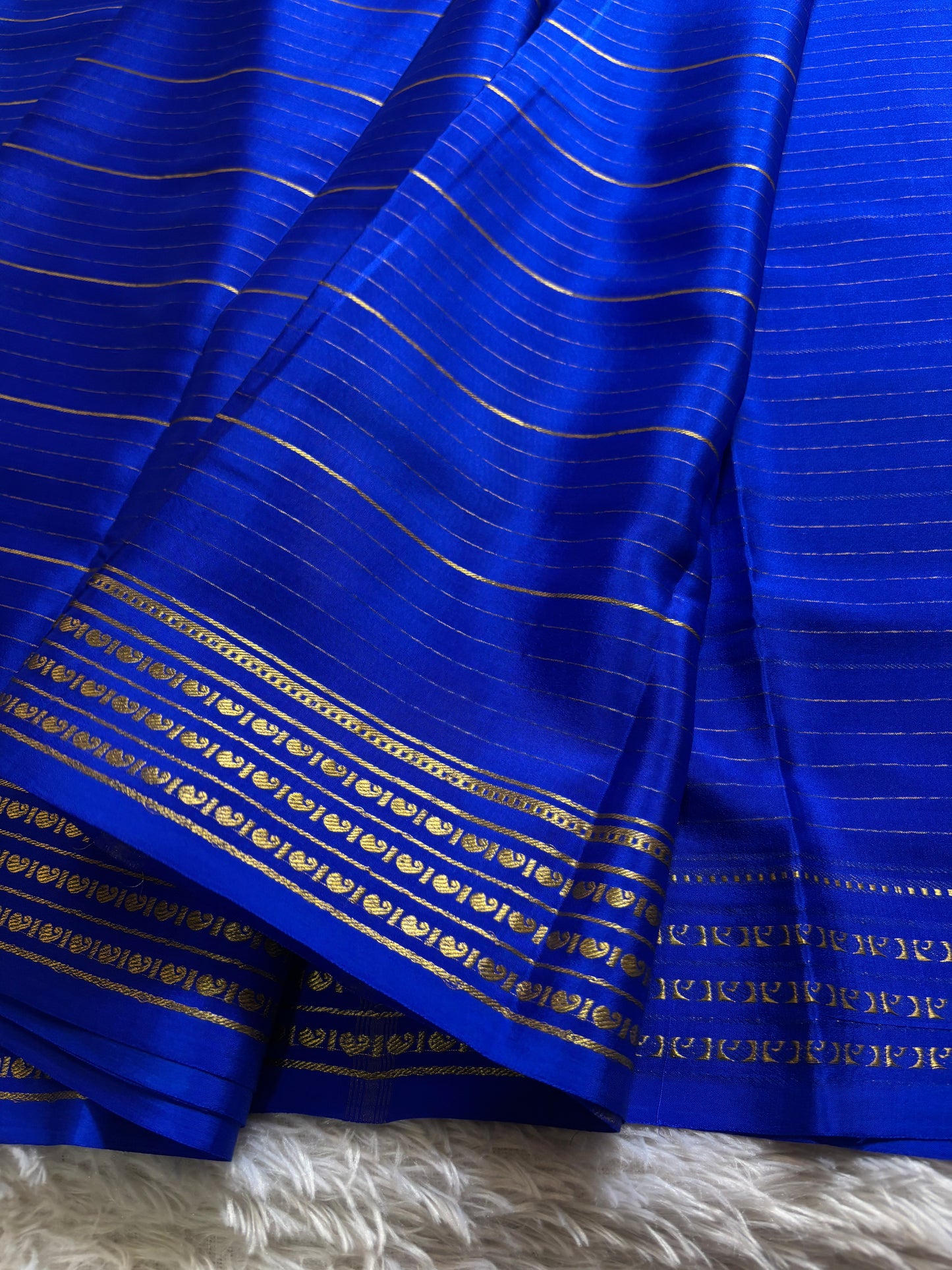 Meghana : Solid Royal blue