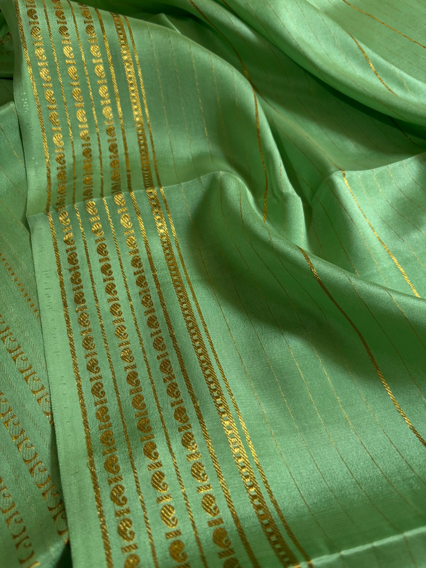 Meghana : Solid Mint green