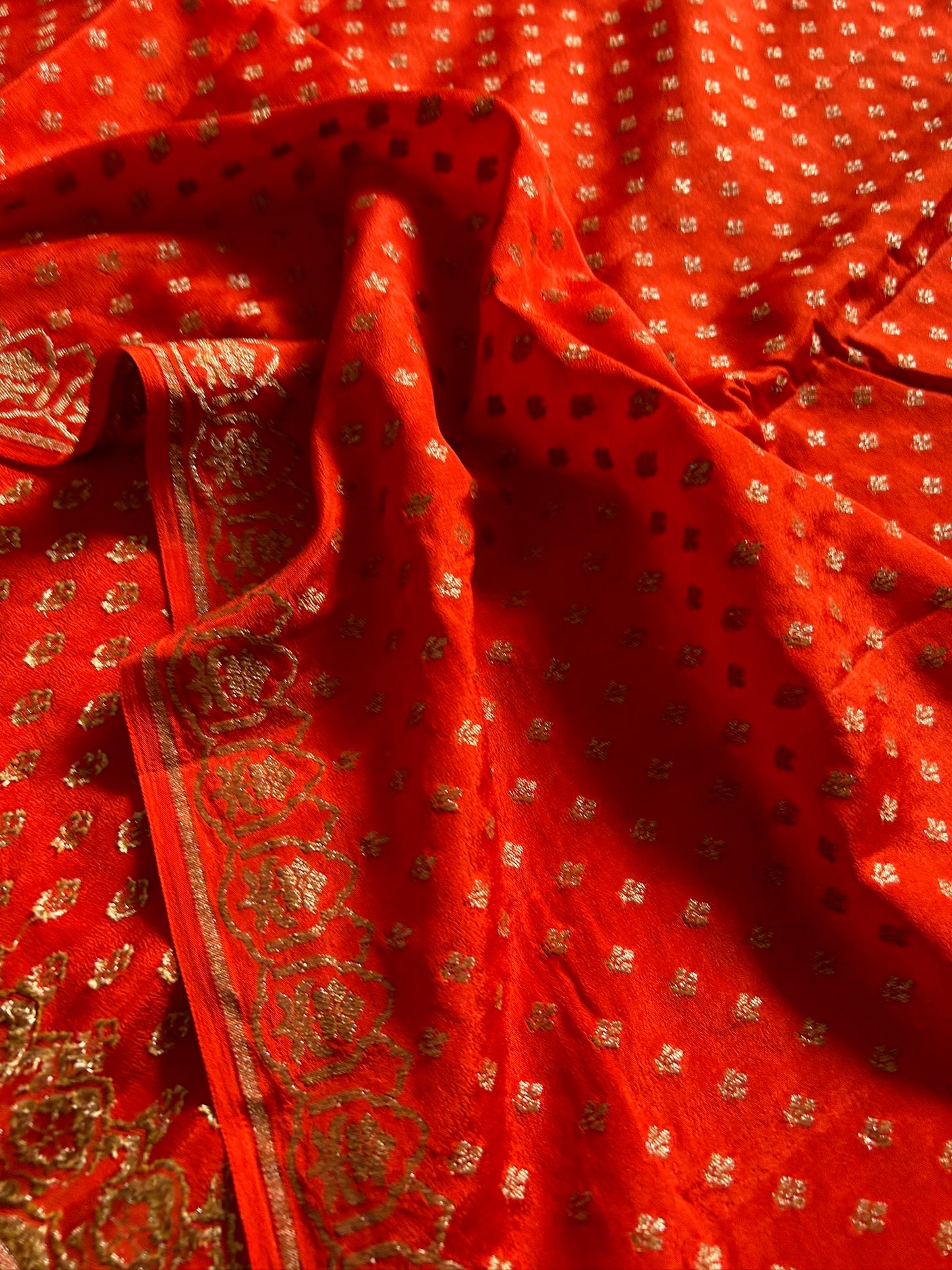 Mahiya : Solid Dark Orange