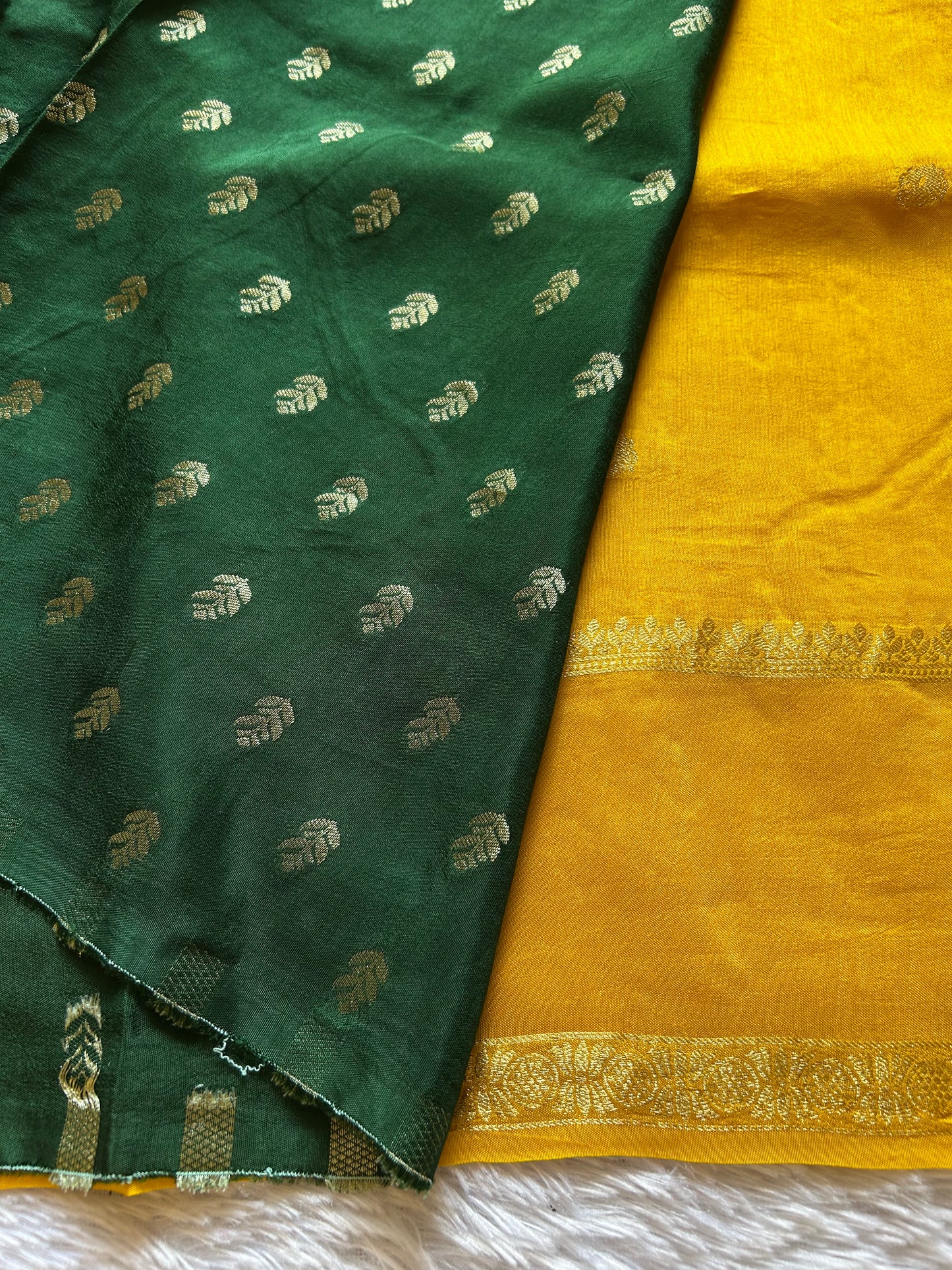 SS104 : Solid Golden yellow