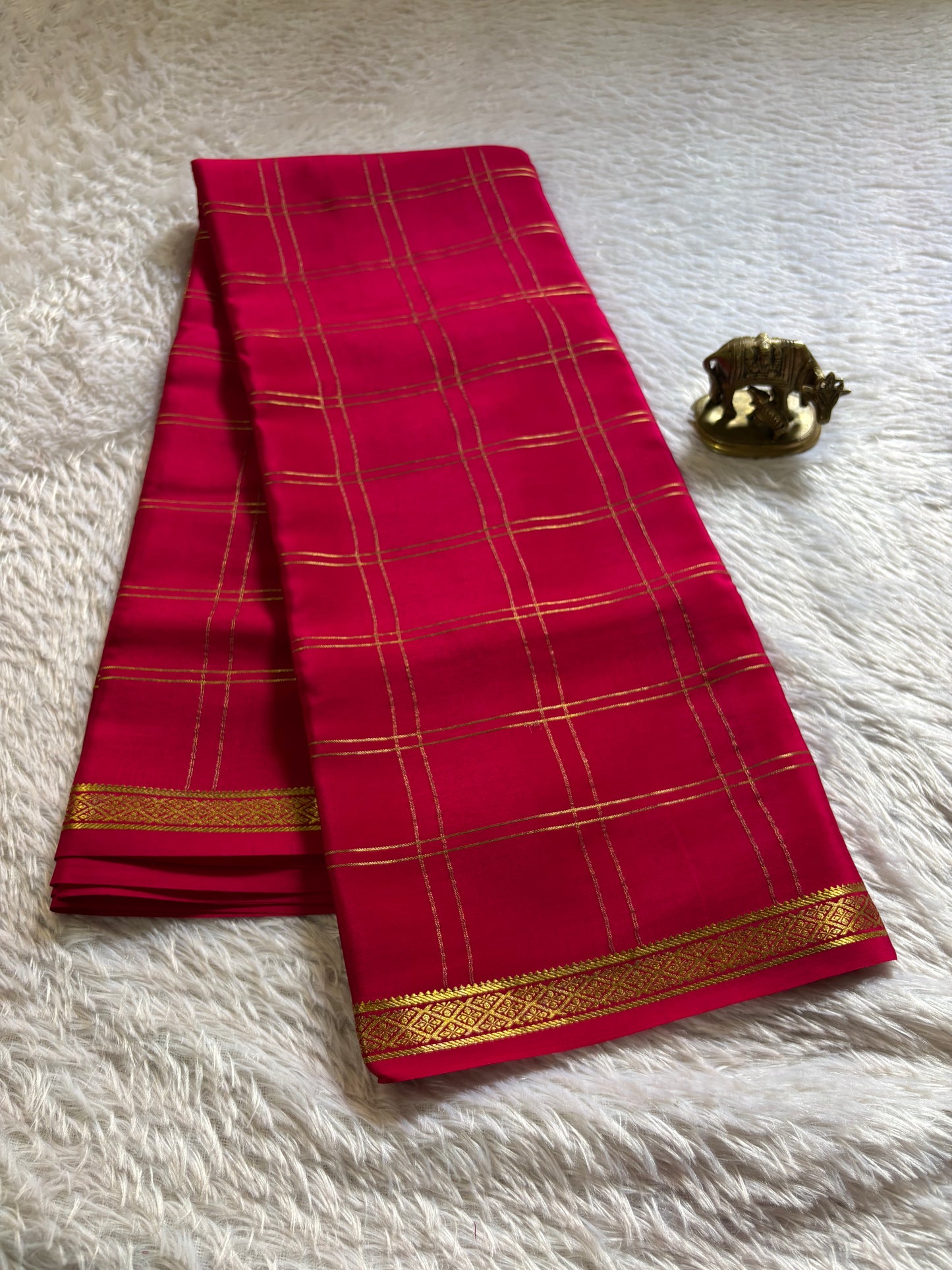 Supriya : Solid Dark pink
