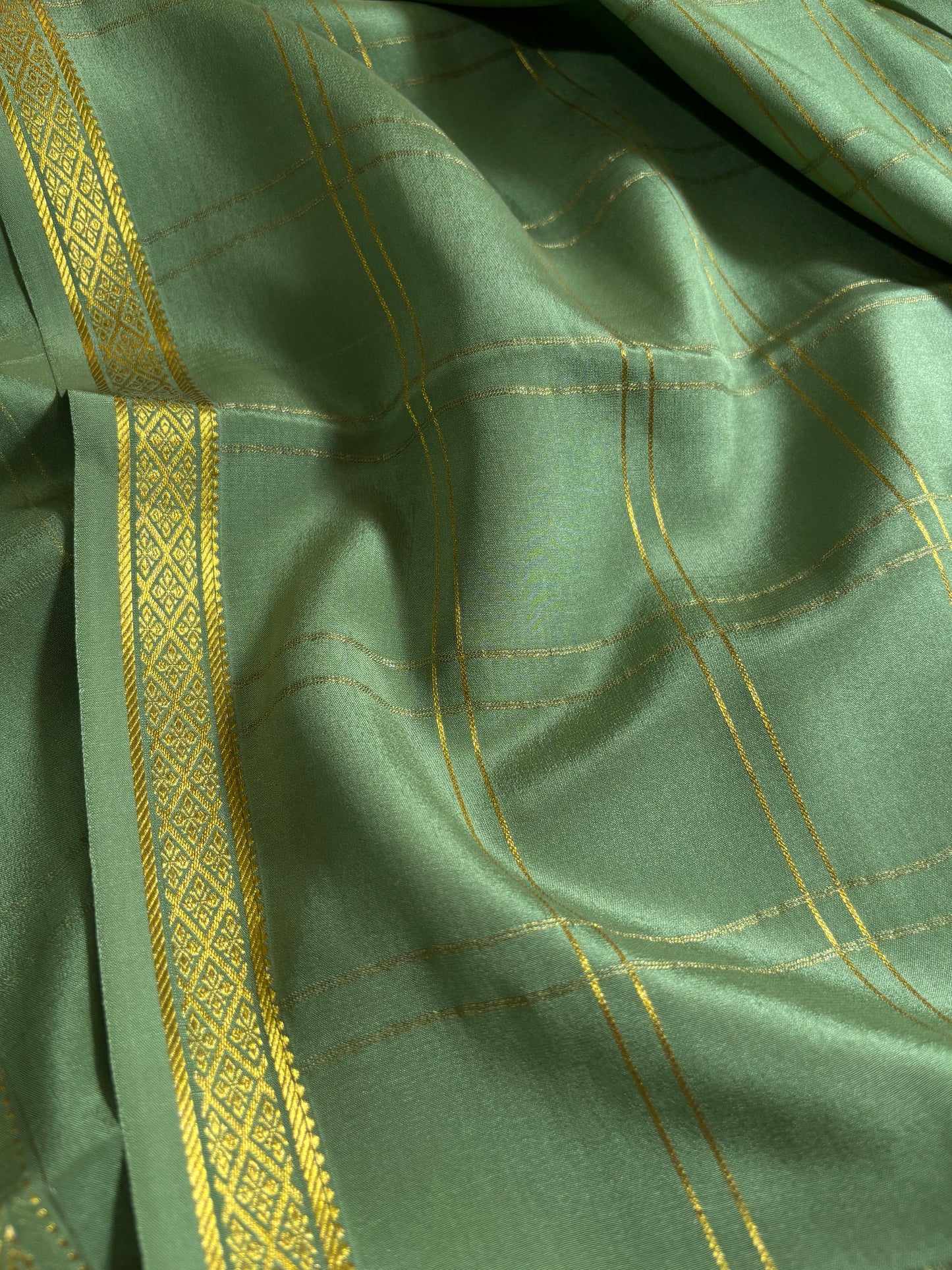 Supriya : Solid Sage green