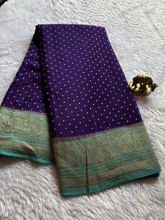 Menaka (2D) : Violet-sea blue